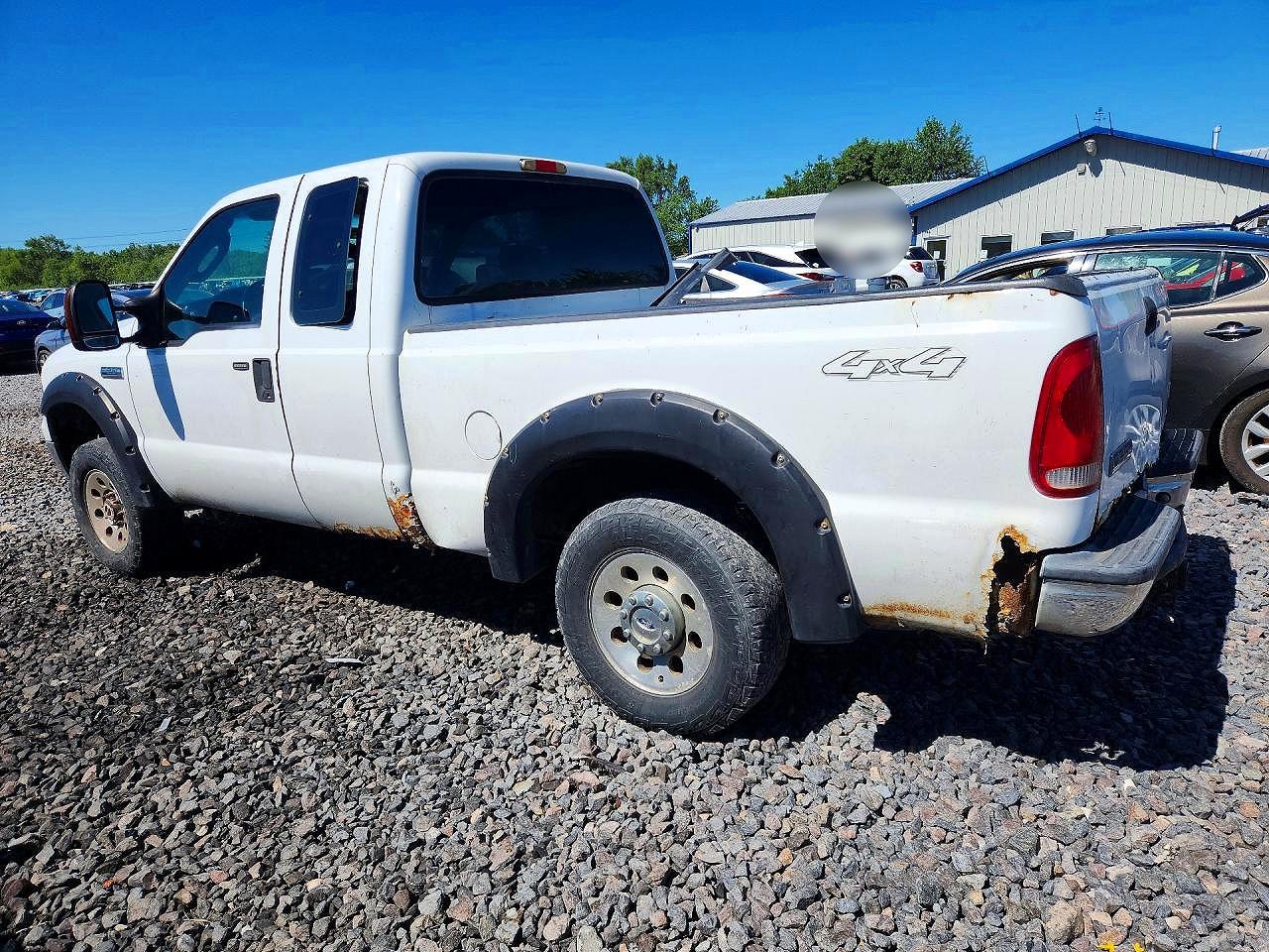 2005 Ford F250 Super Duty White vin: 1FTSX21575ED17410
