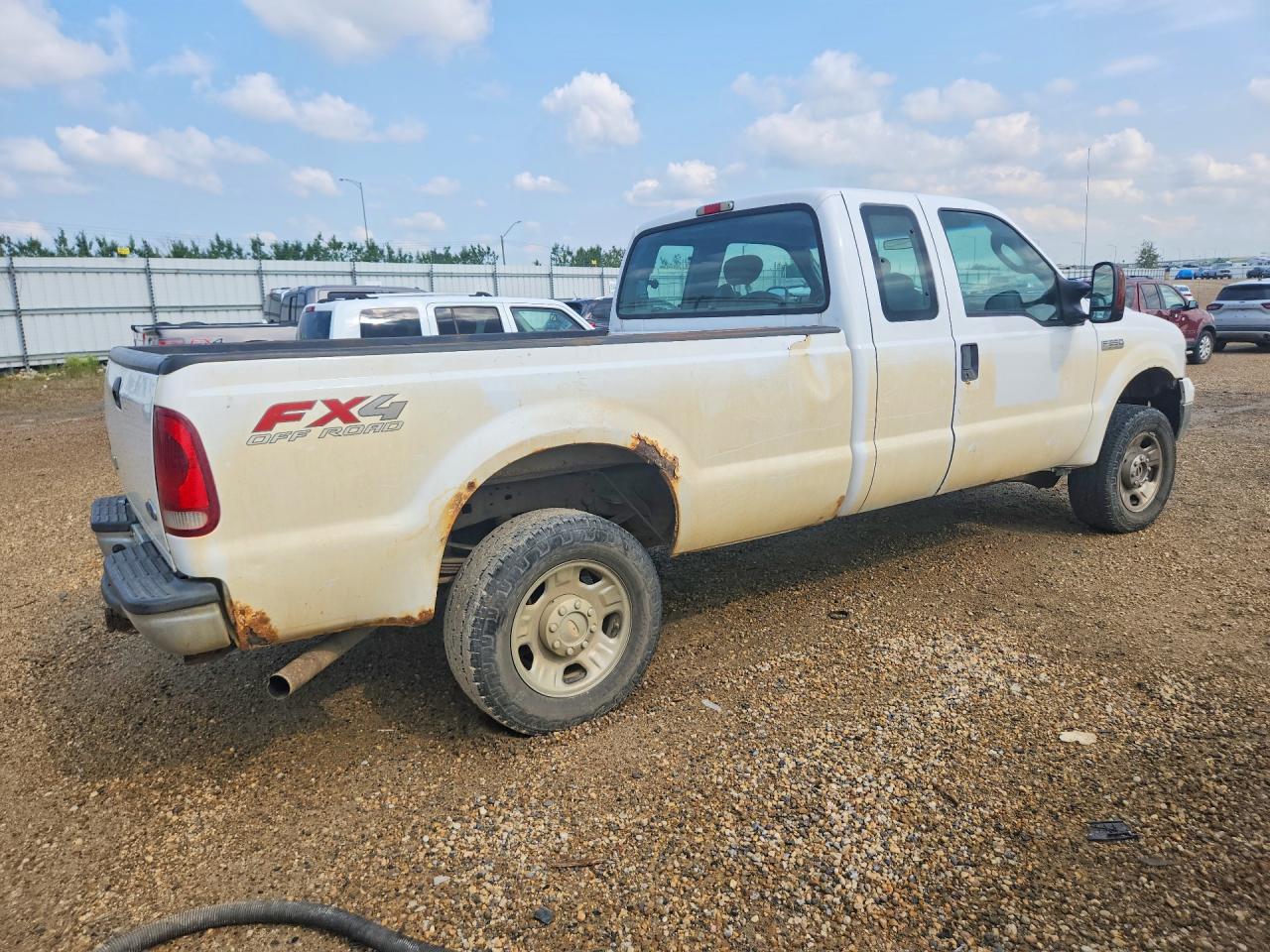 2006 Ford F250 Super Duty White vin: 1FTSX21586EA84753