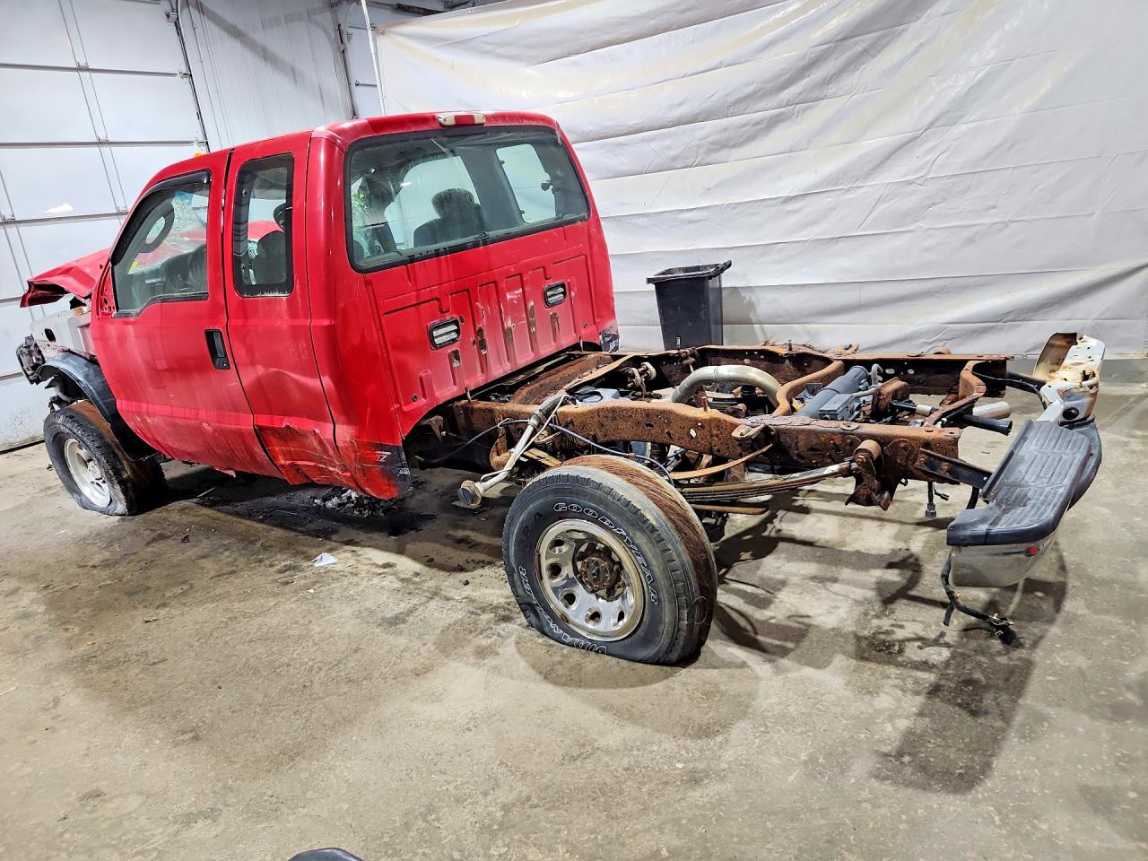 2005 Ford F250 Super Duty Red vin: 1FTSX21595EB98971