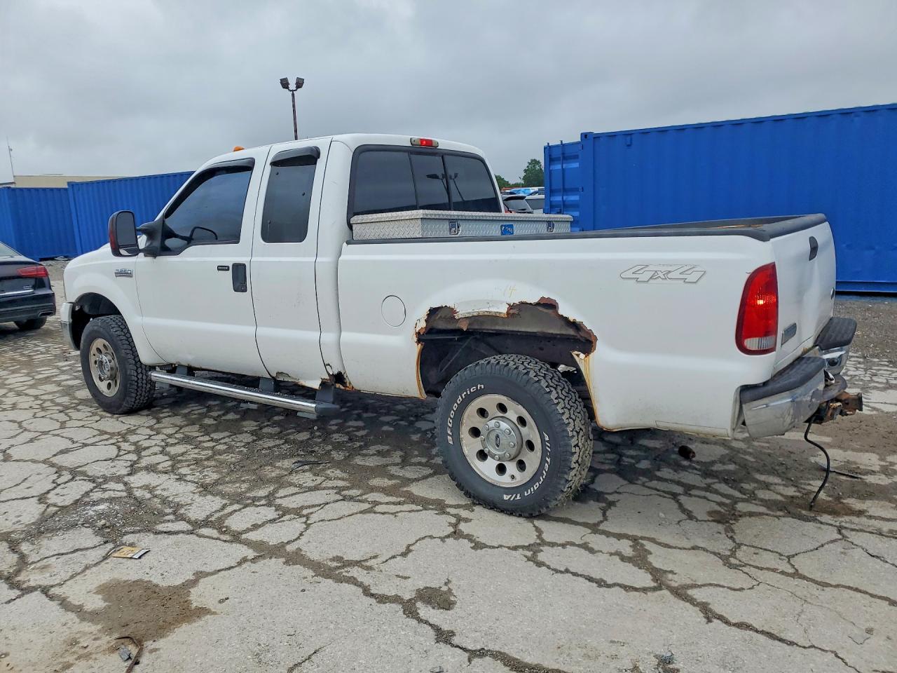 2005 Ford F250 Super Duty White vin: 1FTSX21595EC26087