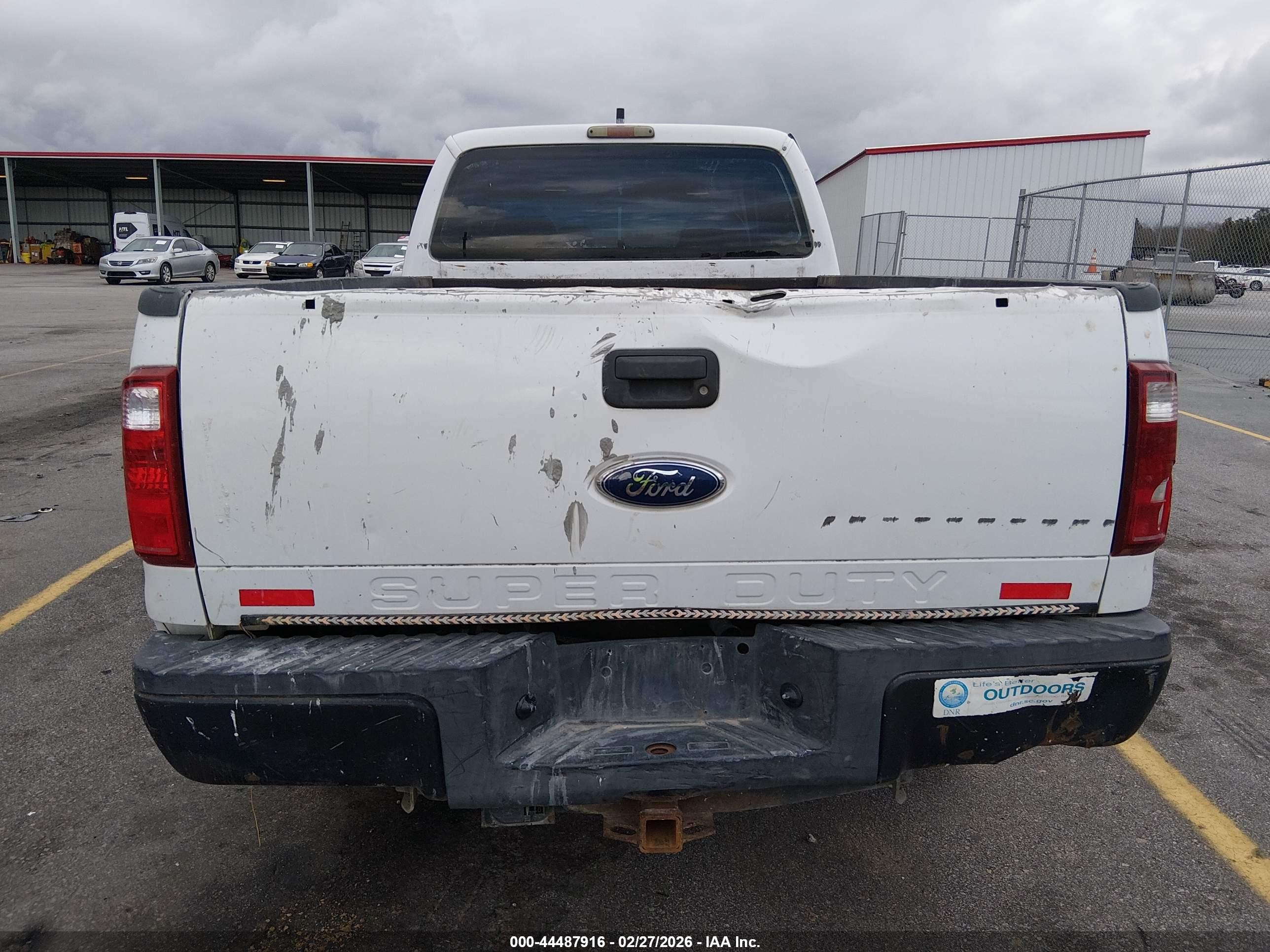 2008 Ford F-250 White vin: 1FTSX21598EB85299