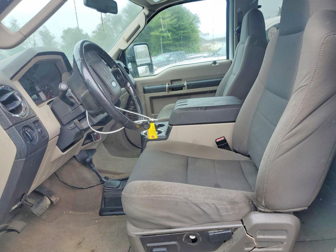 2009 Ford F250 Super Duty White vin: 1FTSX21599EB14833