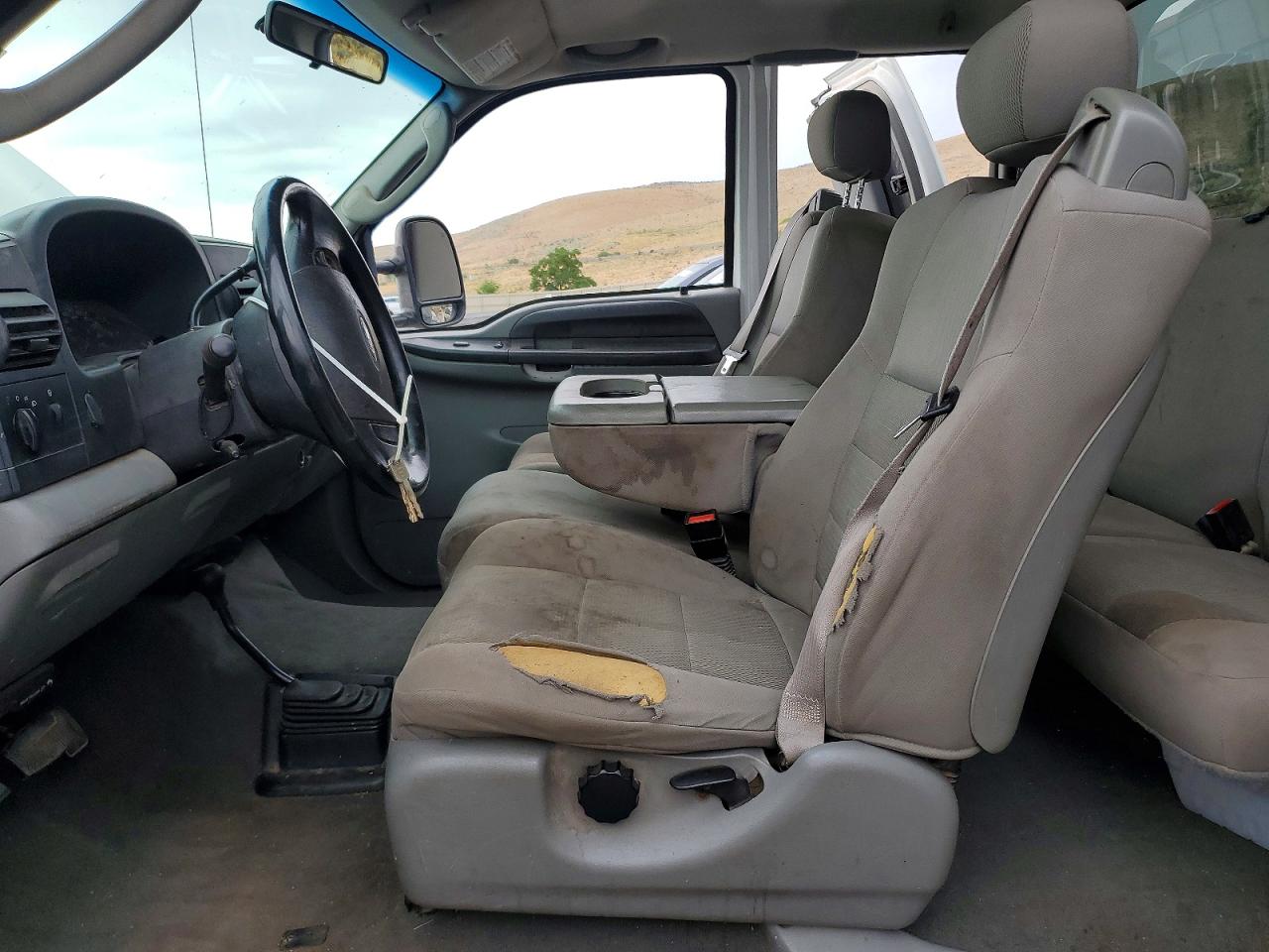 2007 Ford F250 Super Duty White vin: 1FTSX215X7EB31301