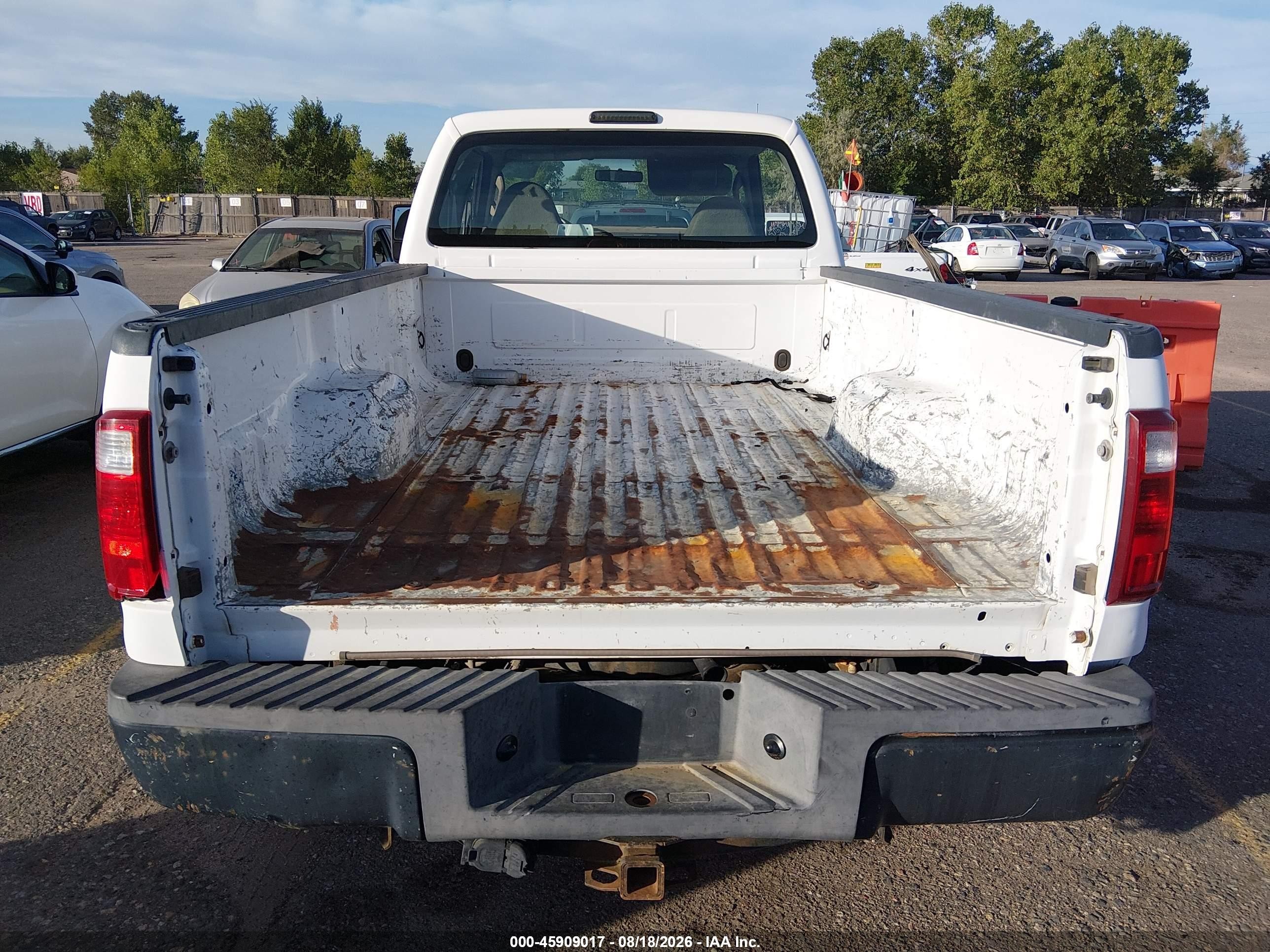 2008 Ford Super Duty F-250 Srw Fx4/lariat/xl/xlt White vin: 1FTSX215X8EC58762