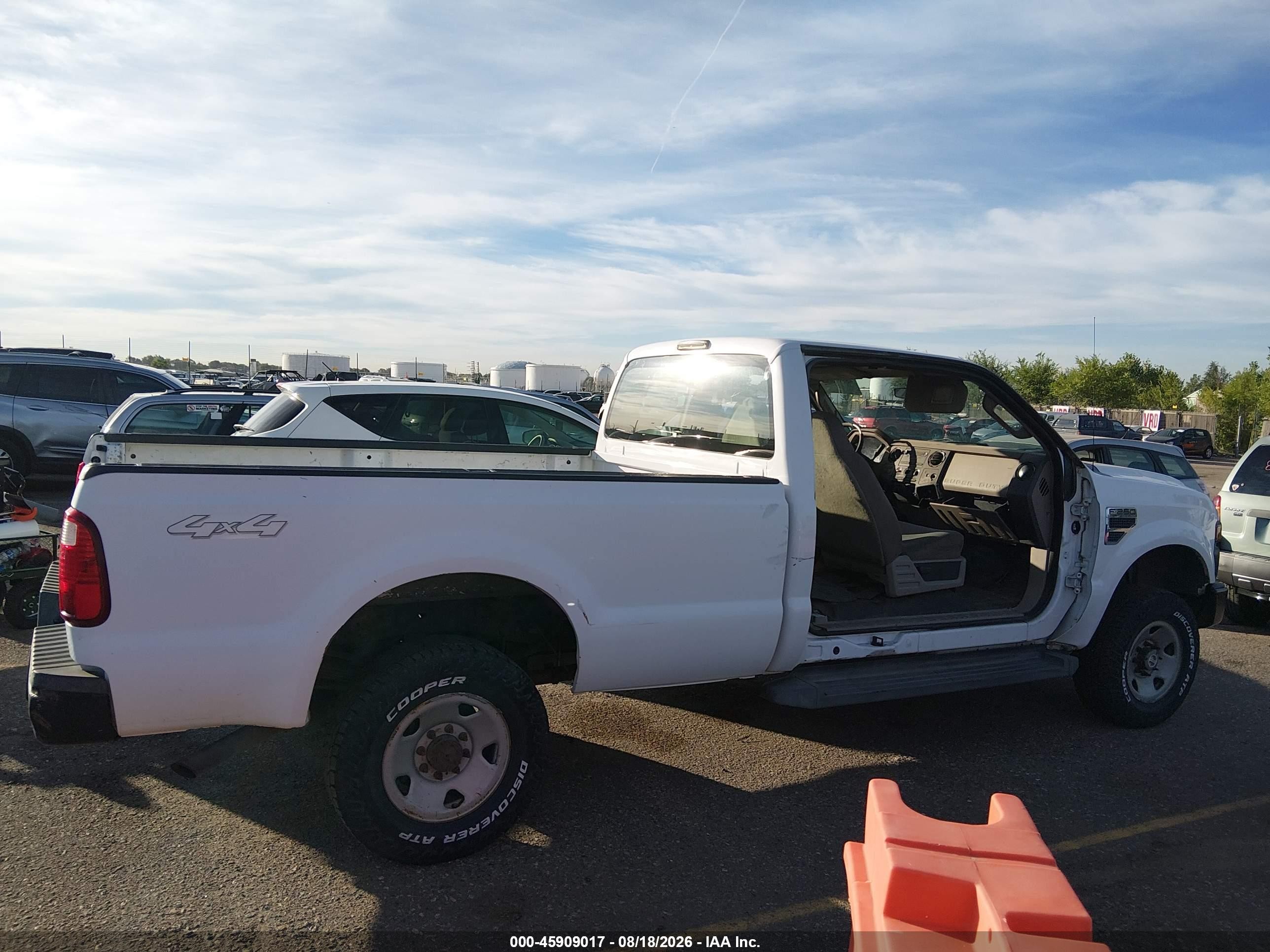 2008 Ford Super Duty F-250 Srw Fx4/lariat/xl/xlt White vin: 1FTSX215X8EC58762
