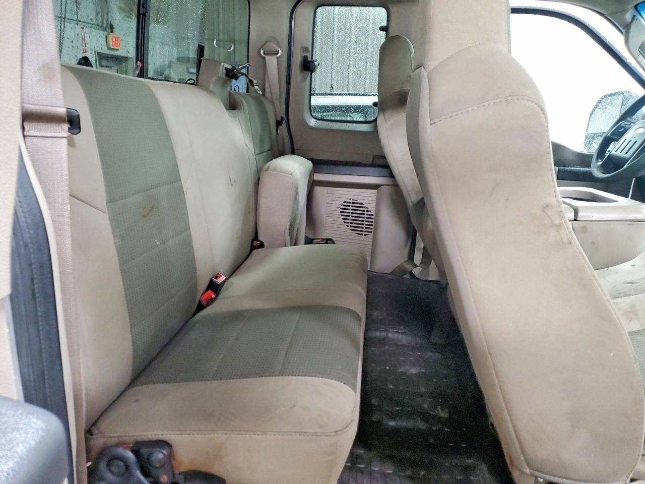 2008 Ford F250 Super Duty White vin: 1FTSX215X8EE15769
