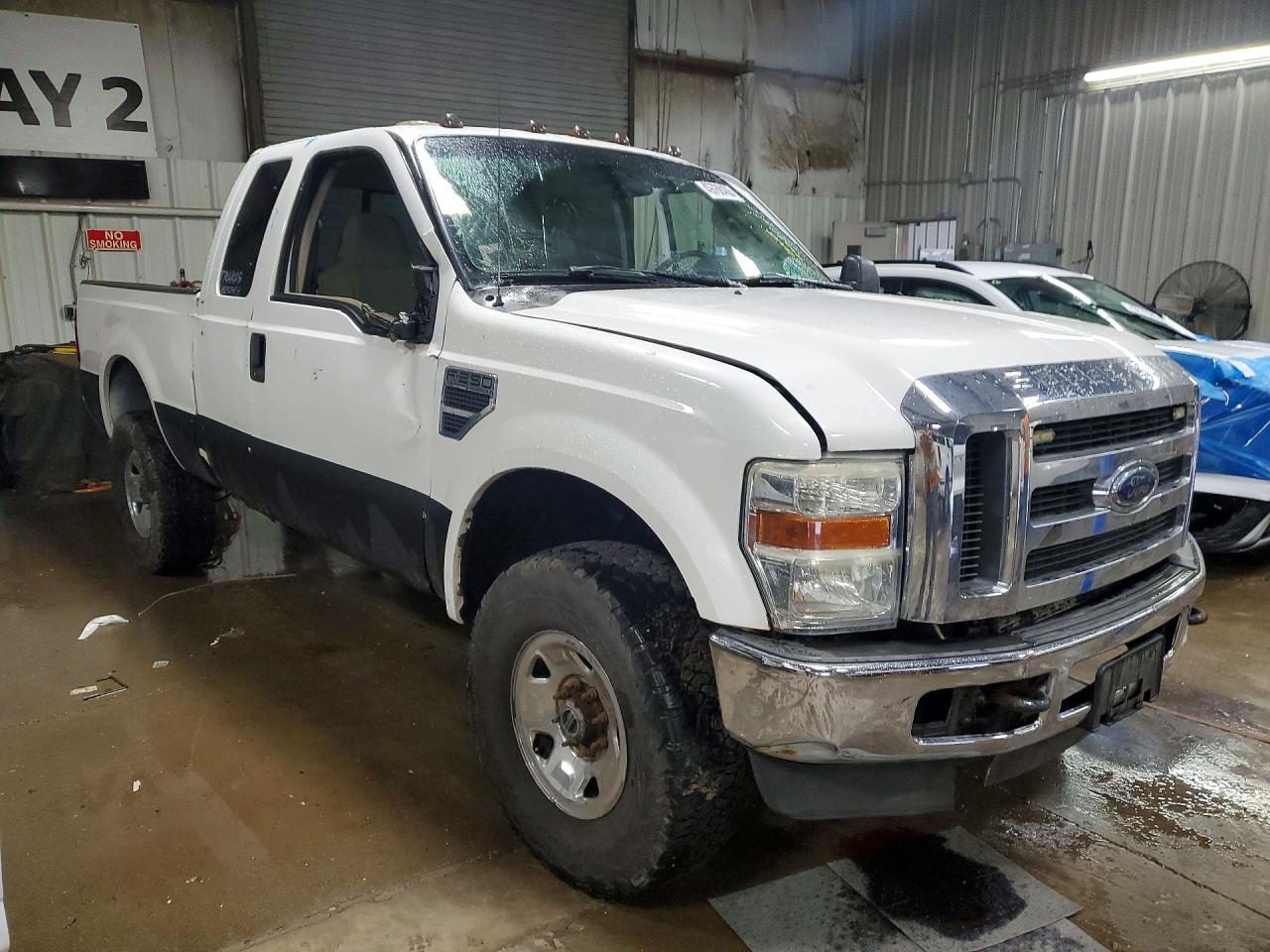 2008 Ford F250 Super Duty White vin: 1FTSX215X8EE15769