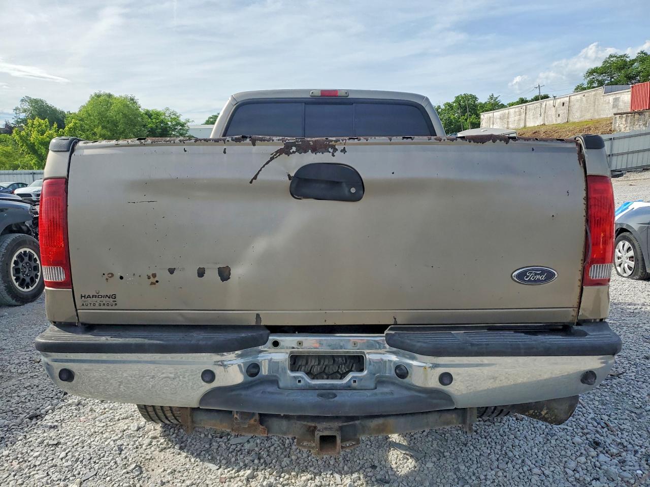 2005 Ford F250 Super Duty Tan vin: 1FTSX21P05EB46906