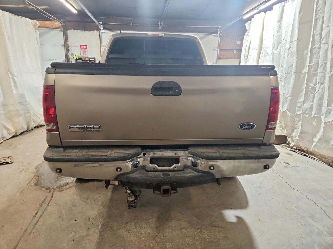 2006 Ford F250 Super Duty Tan vin: 1FTSX21P06EC18902