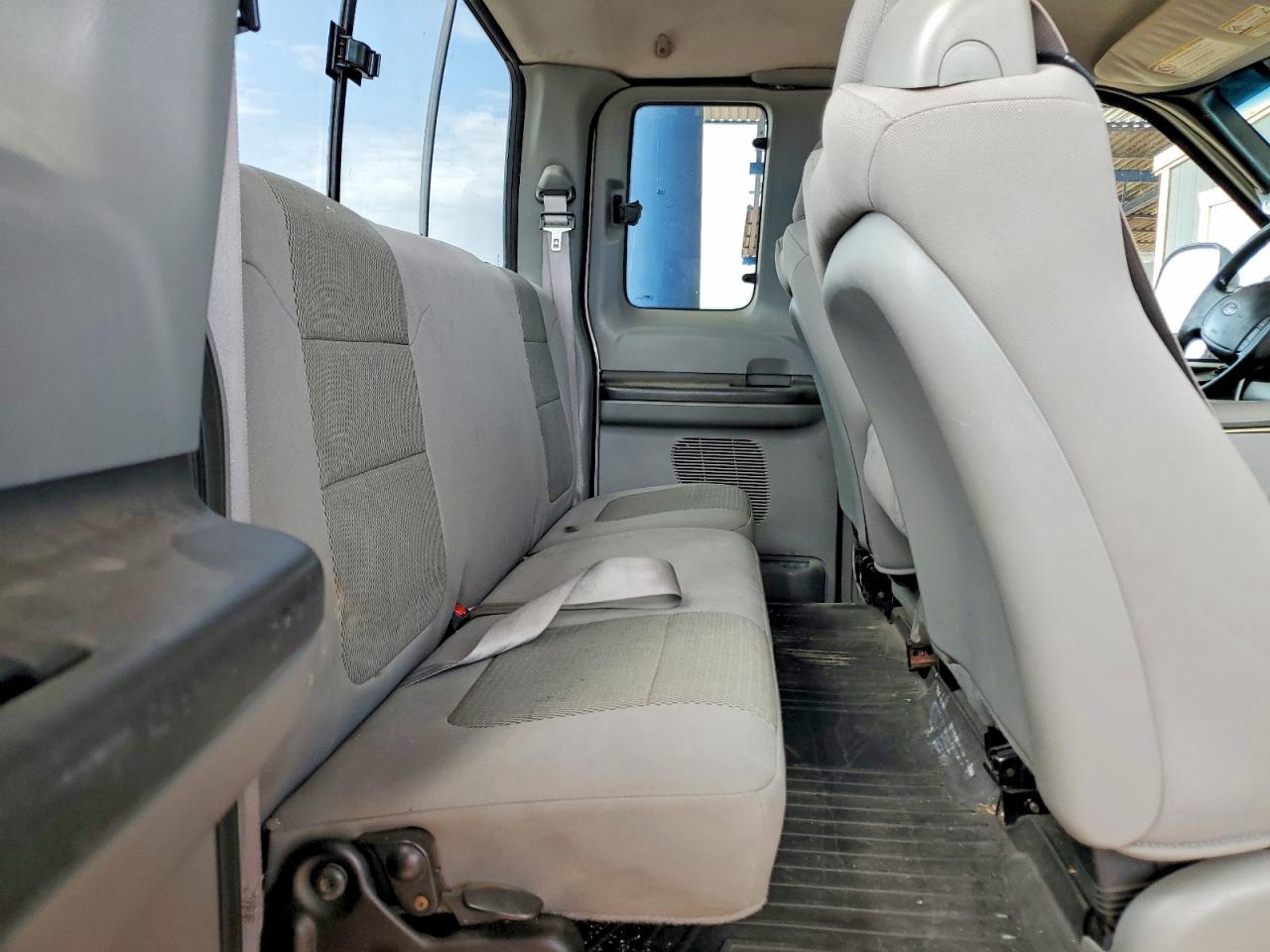 2006 Ford F250 Super Duty Silver vin: 1FTSX21P06EC63886