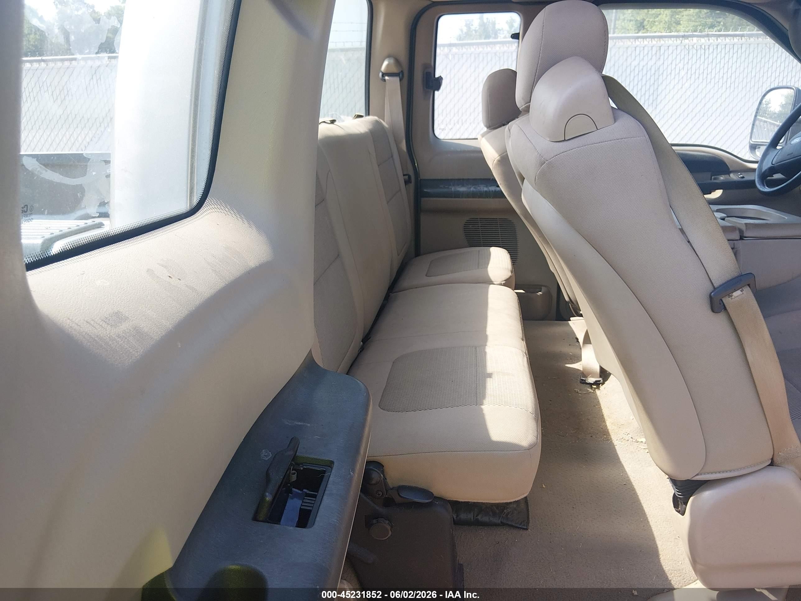 2006 Ford F-250 Lariat/xl/xlt Beige vin: 1FTSX21P16EC18441