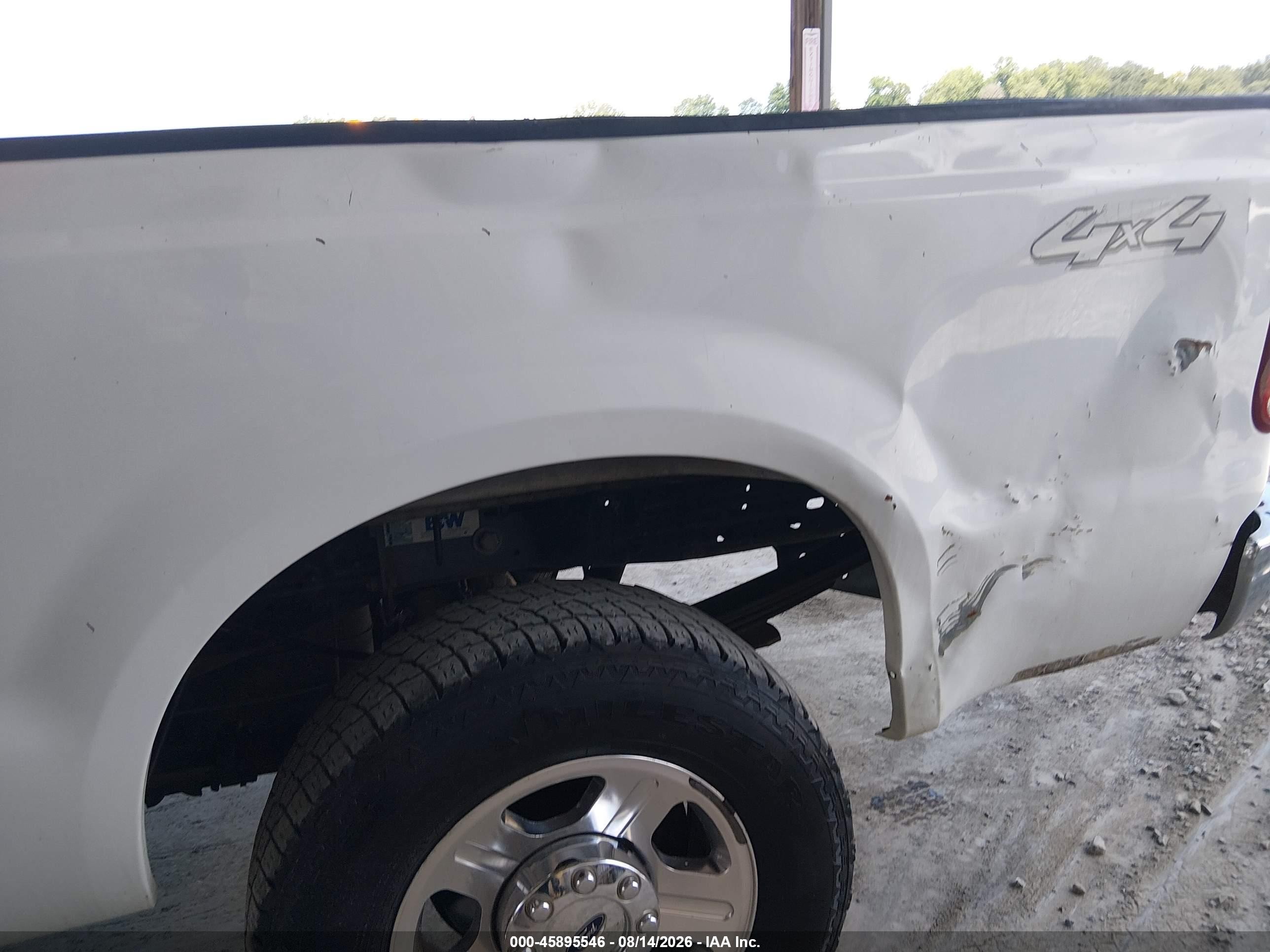 2005 Ford F-250 Lariat/xl/xlt White vin: 1FTSX21P25EC48997