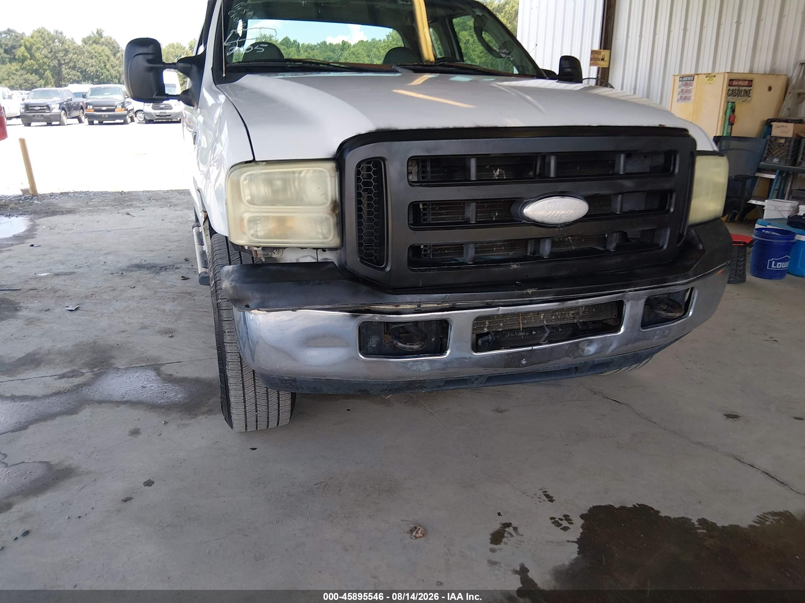 2005 Ford F-250 Lariat/xl/xlt White vin: 1FTSX21P25EC48997