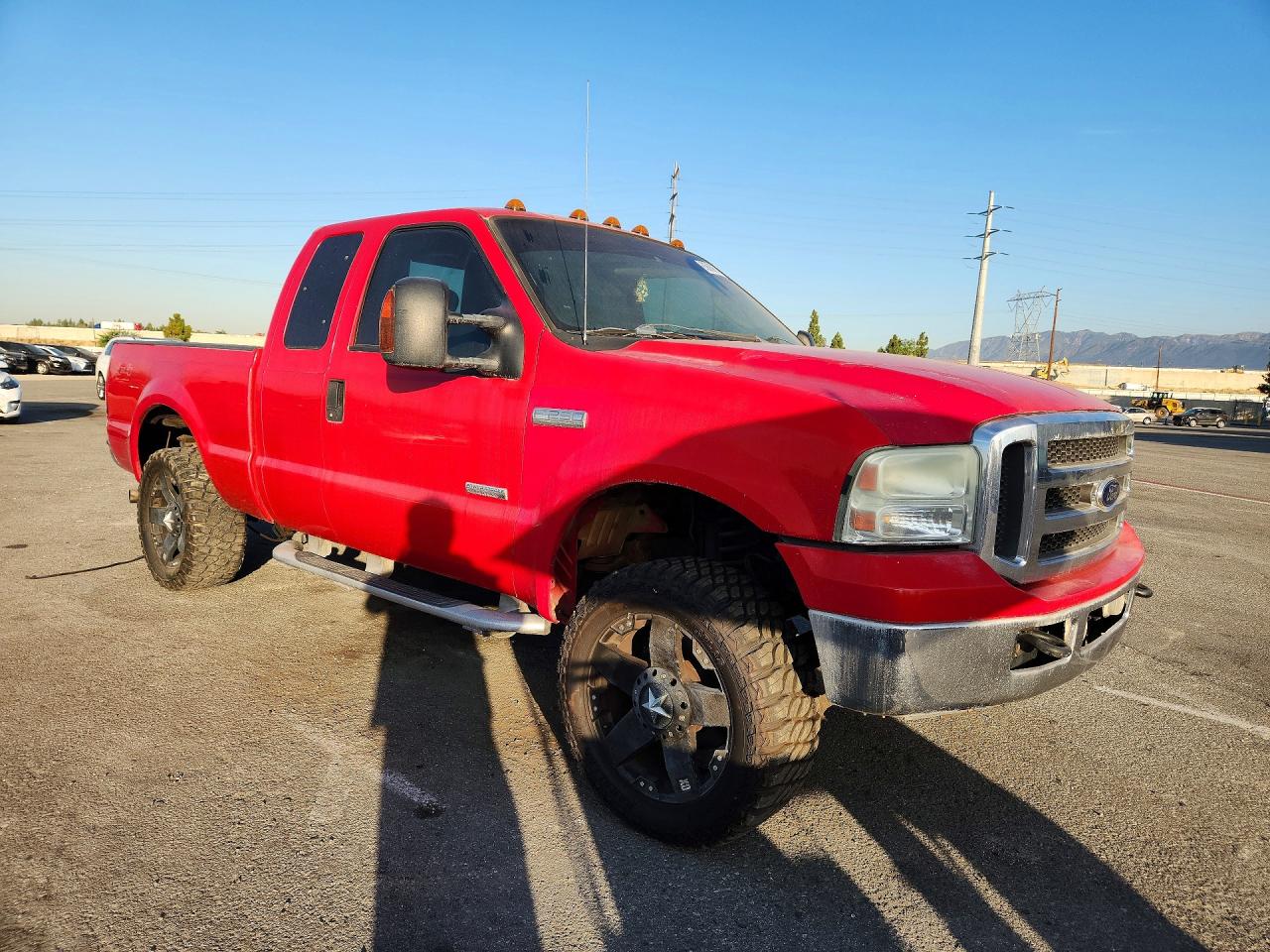 2005 Ford F250 Super Duty Red vin: 1FTSX21P35EA39087