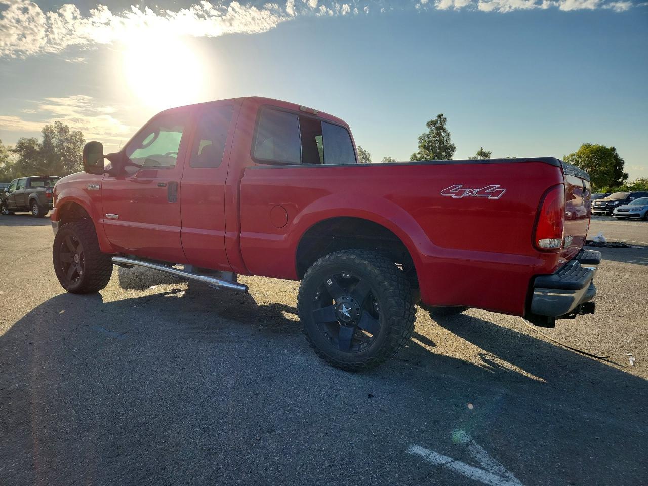 2005 Ford F250 Super Duty Red vin: 1FTSX21P35EA39087