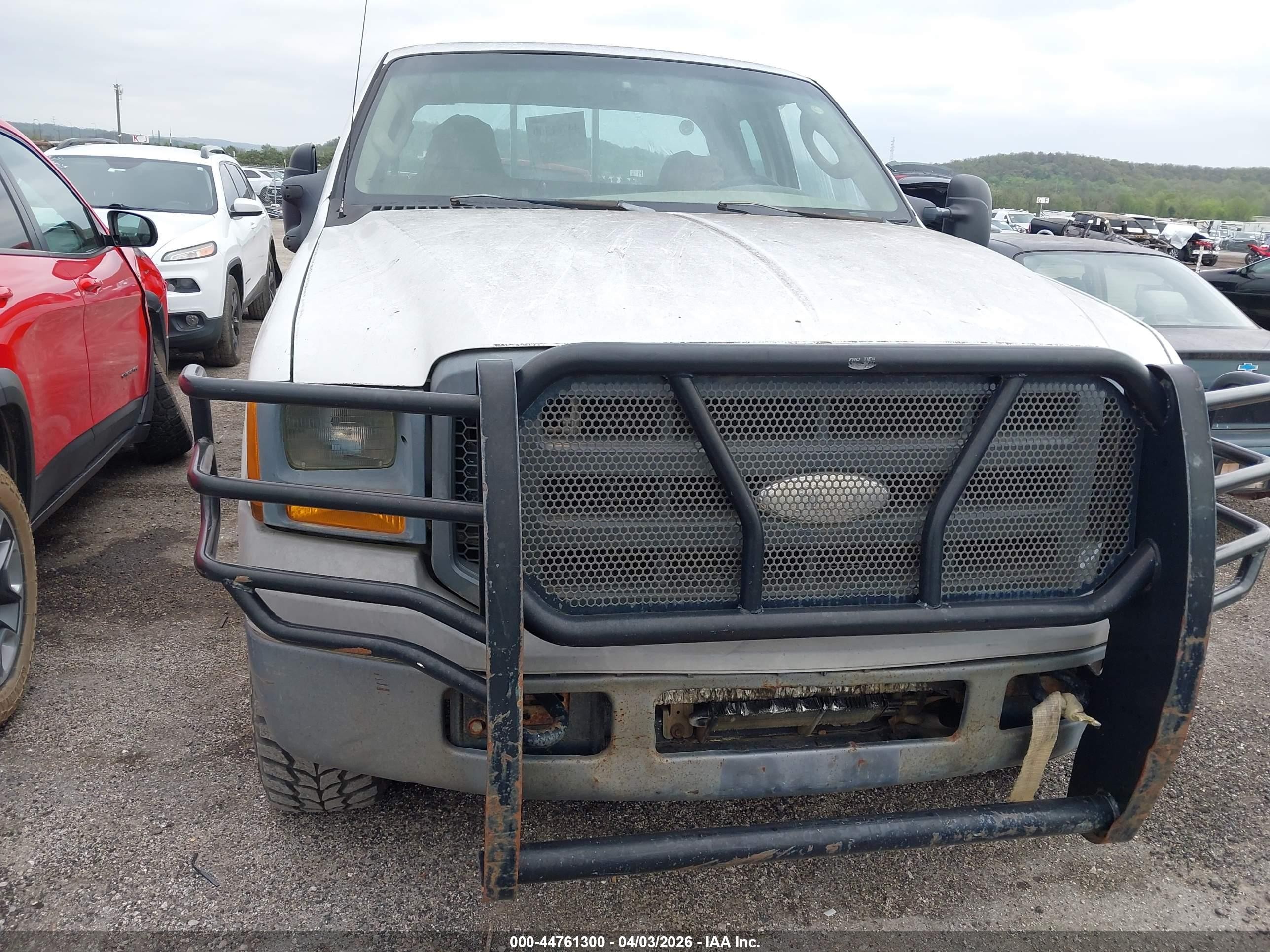 2005 Ford F-250 Lariat/xl/xlt White vin: 1FTSX21P45EB98166