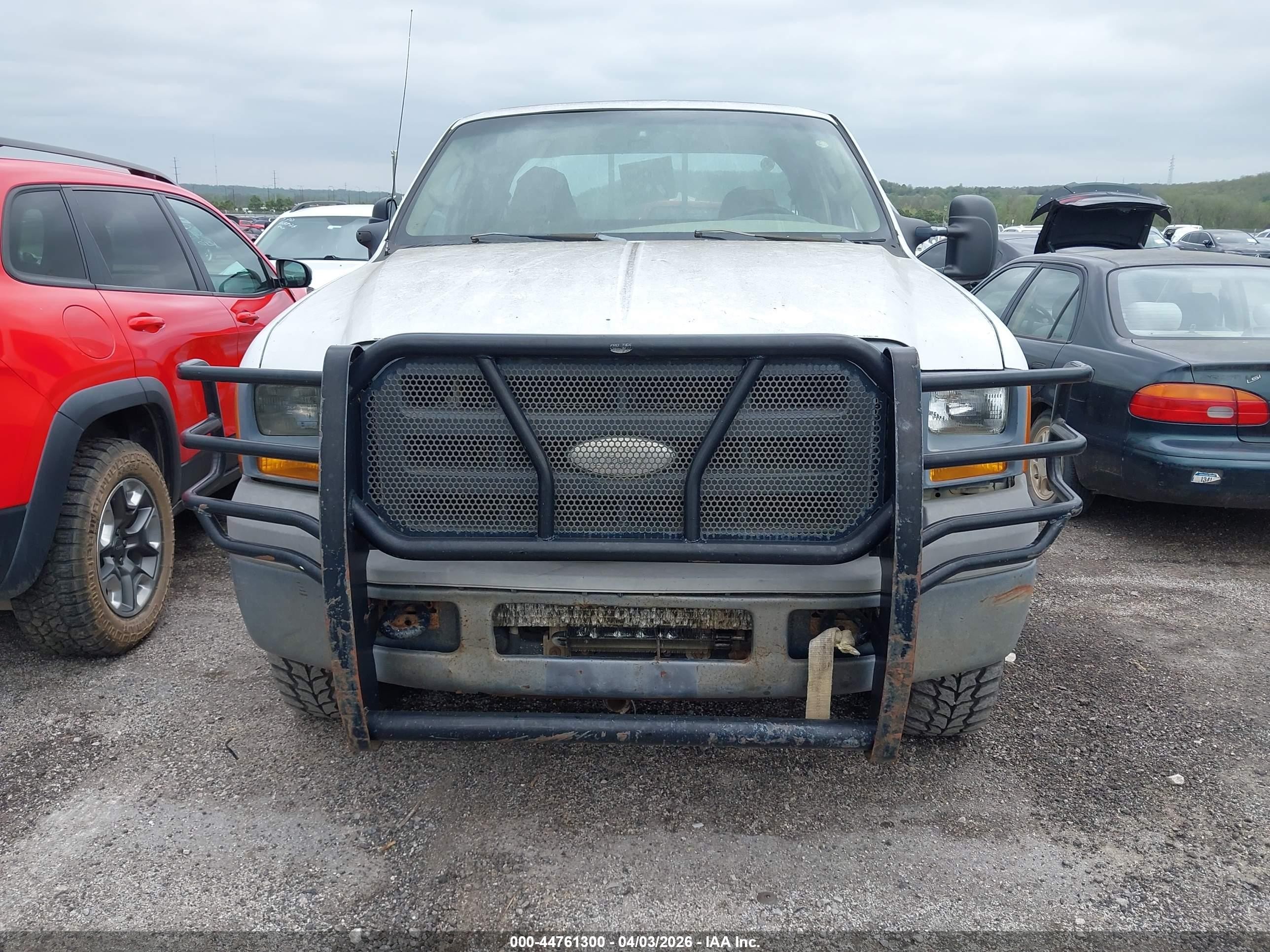 2005 Ford F-250 Lariat/xl/xlt White vin: 1FTSX21P45EB98166