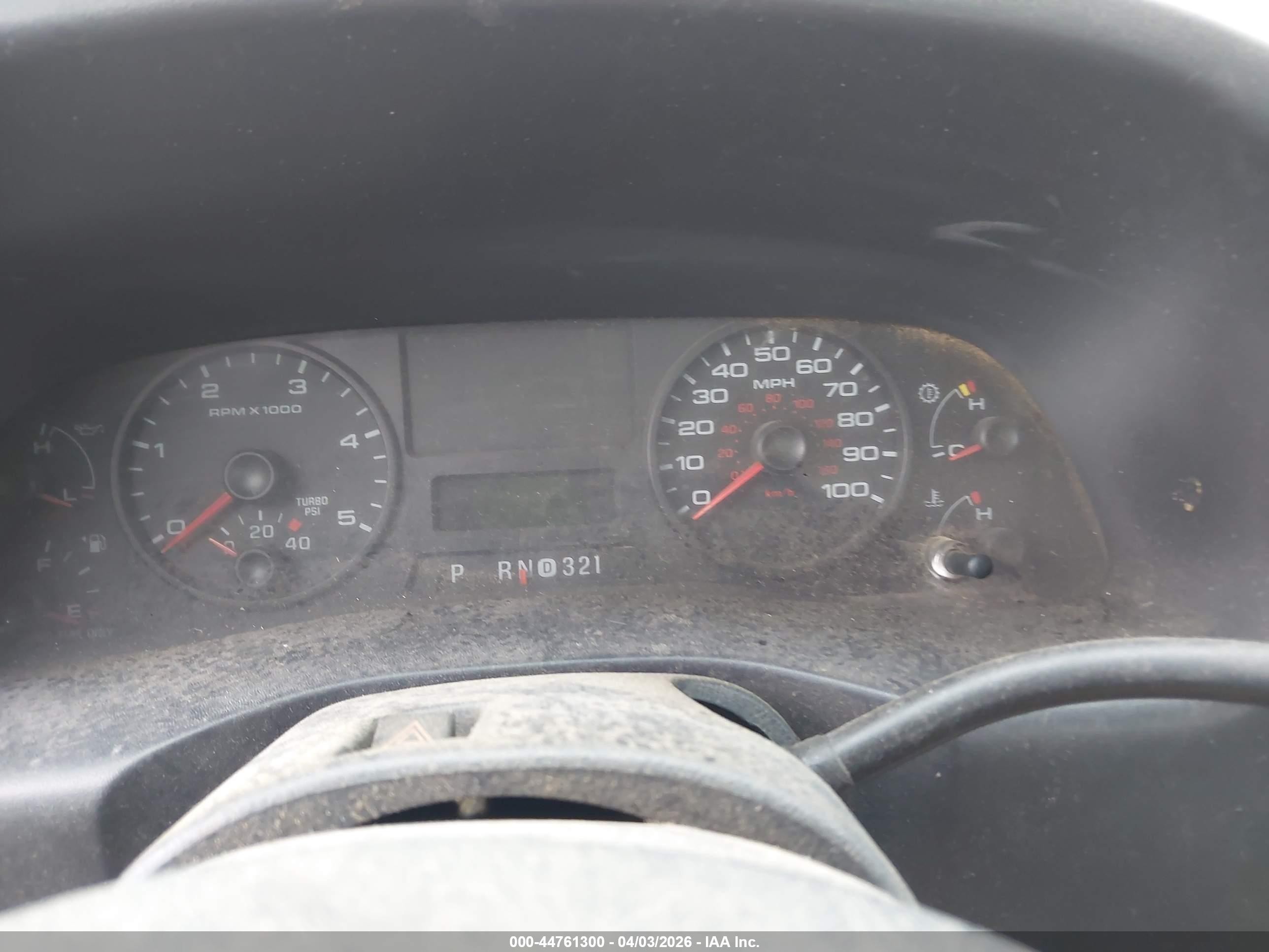 2005 Ford F-250 Lariat/xl/xlt White vin: 1FTSX21P45EB98166