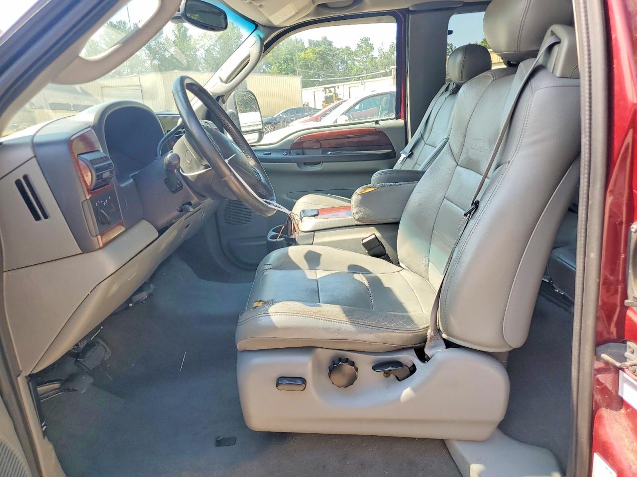 2005 Ford F250 Super Duty Burgundy vin: 1FTSX21P45ED20055
