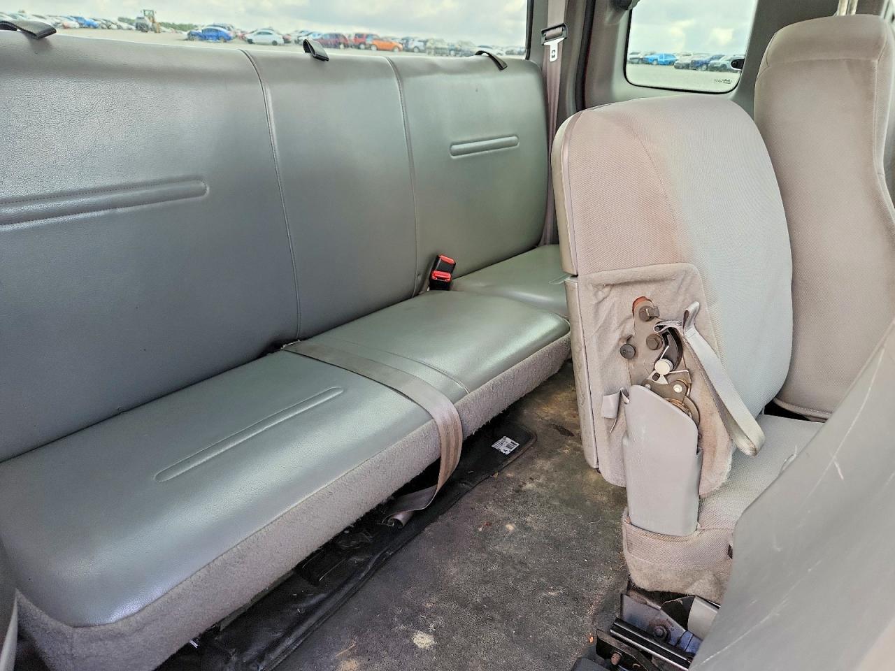 2005 Ford F250 Super Duty Red vin: 1FTSX21P95EB50419