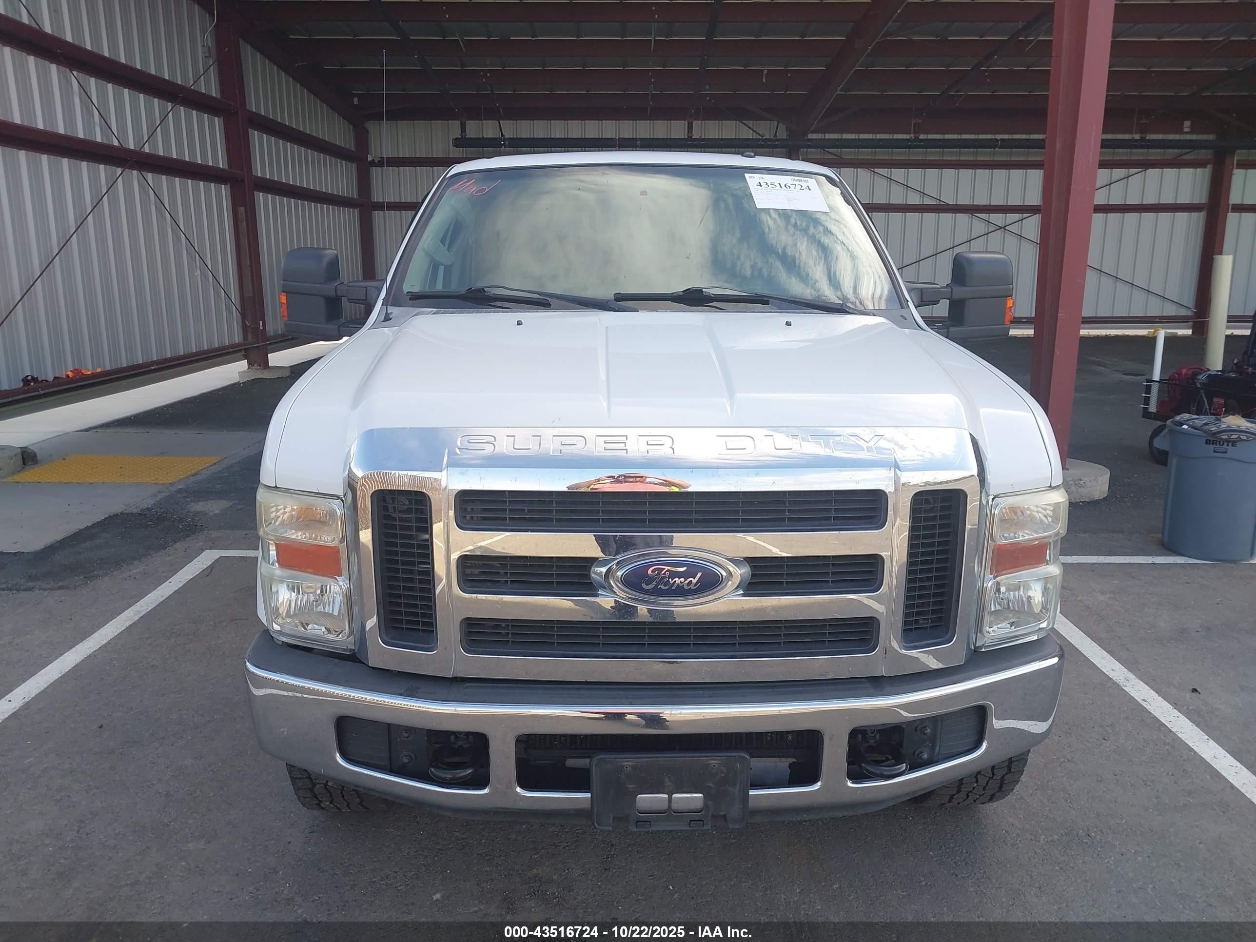 2008 Ford F-250 Xlt White vin: 1FTSX21R18EA76113