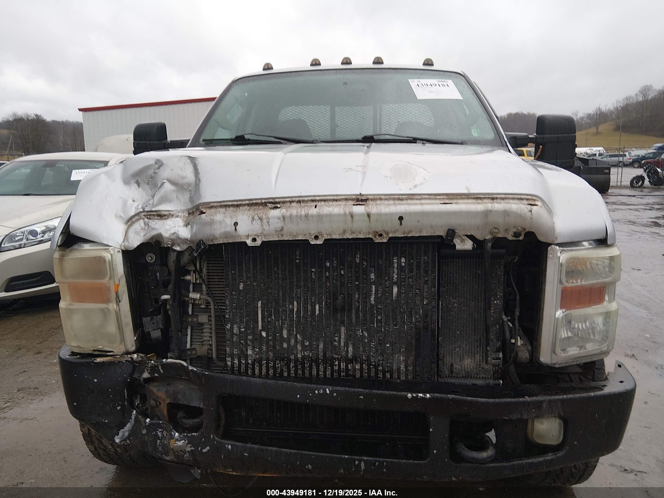 2008 Ford F-250 Fx4/lariat/xl/xlt Серебряный vin: 1FTSX21R18EA88004