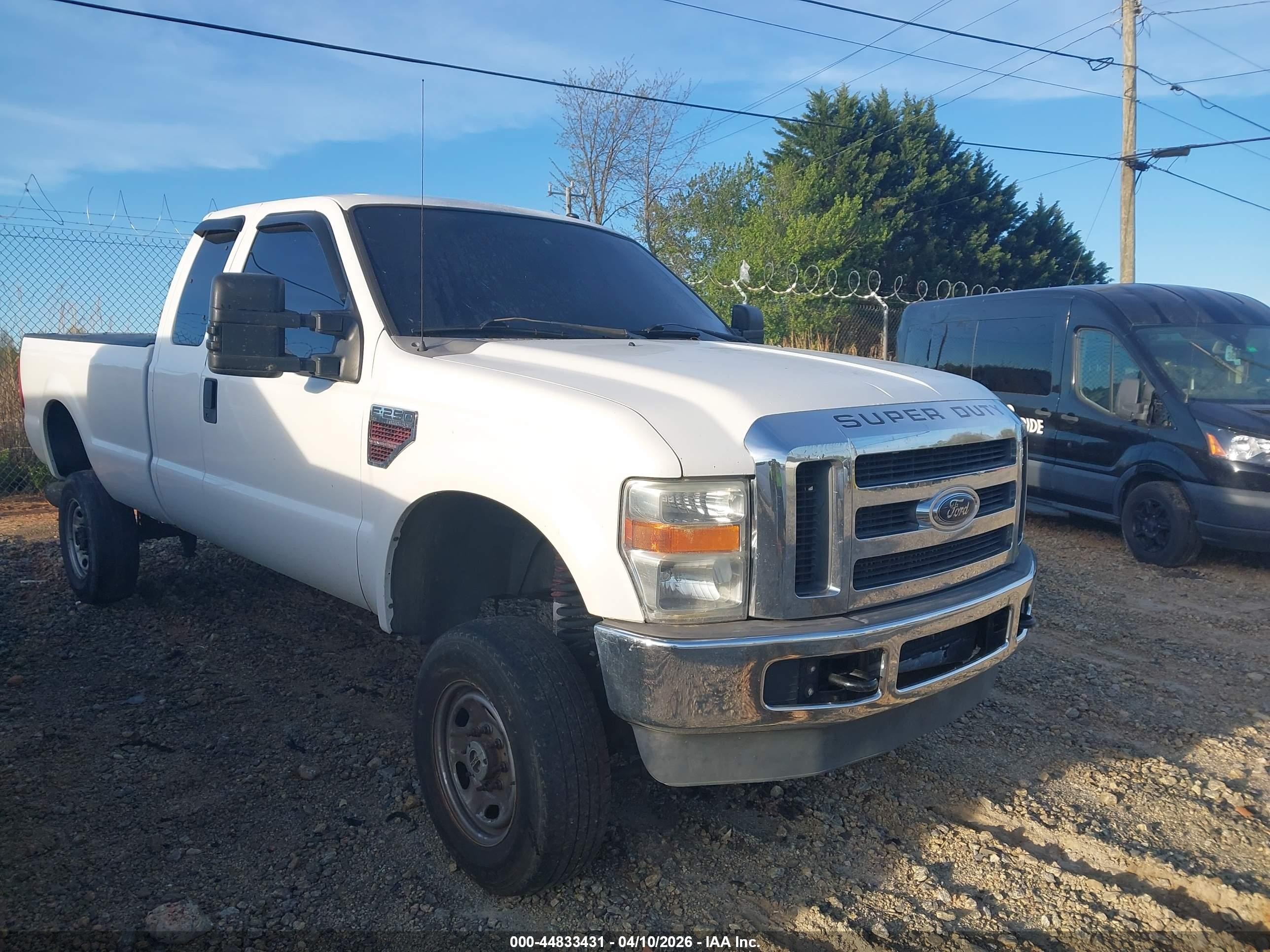 1FTSX21R18EC10831