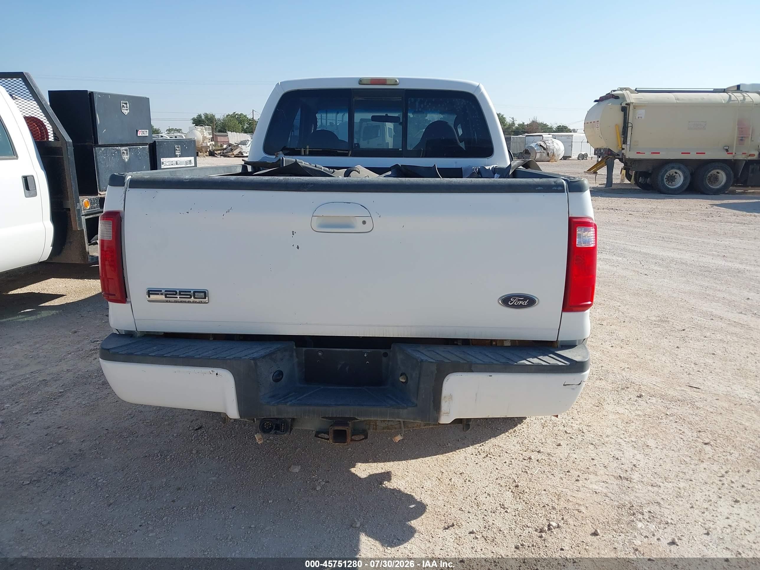 2008 Ford Super Duty F-250 Srw White vin: 1FTSX21R28EA33383