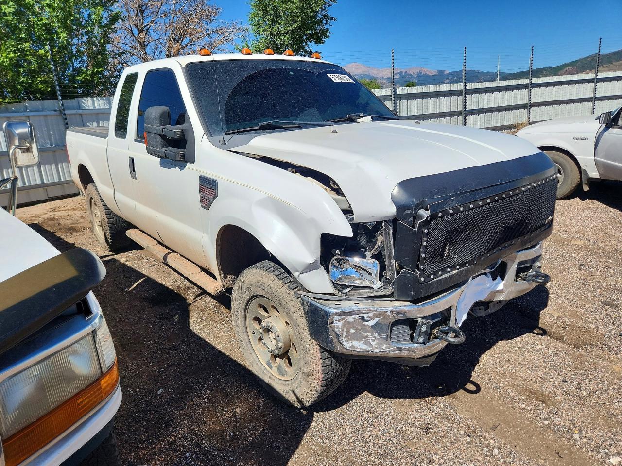 2008 Ford F250 Super Duty Белый vin: 1FTSX21R38EA12624