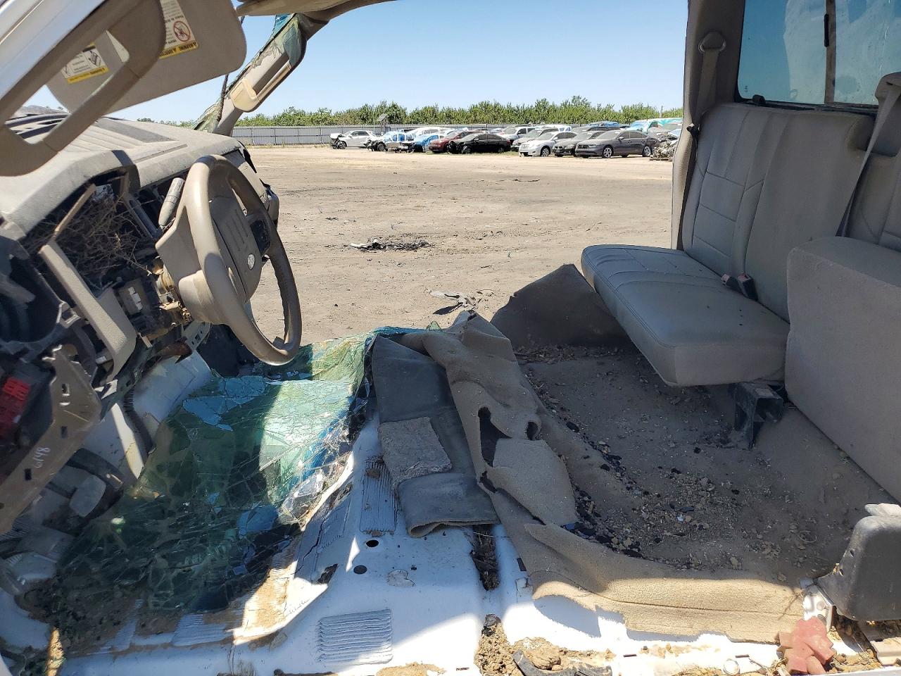 2008 Ford F250 Super Duty White vin: 1FTSX21R38EA72063