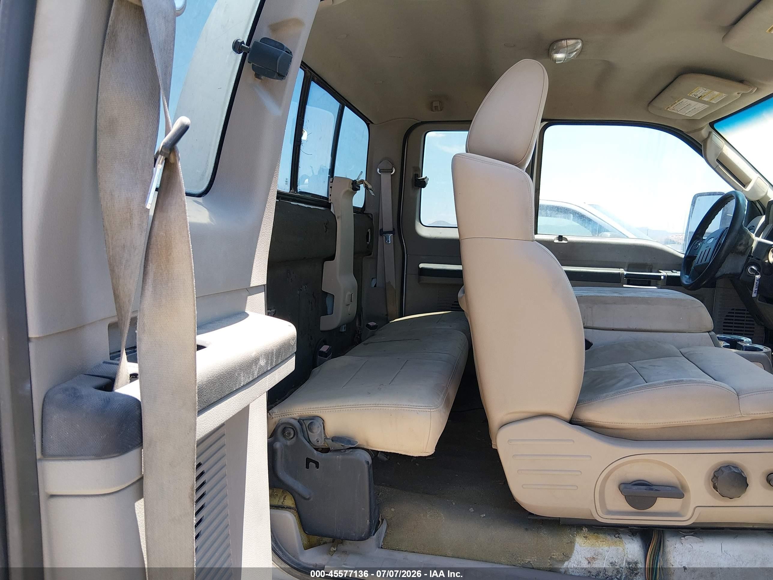 2008 Ford Super Duty F-250 Srw Fx4/lariat/xl/xlt White vin: 1FTSX21R58EB51699