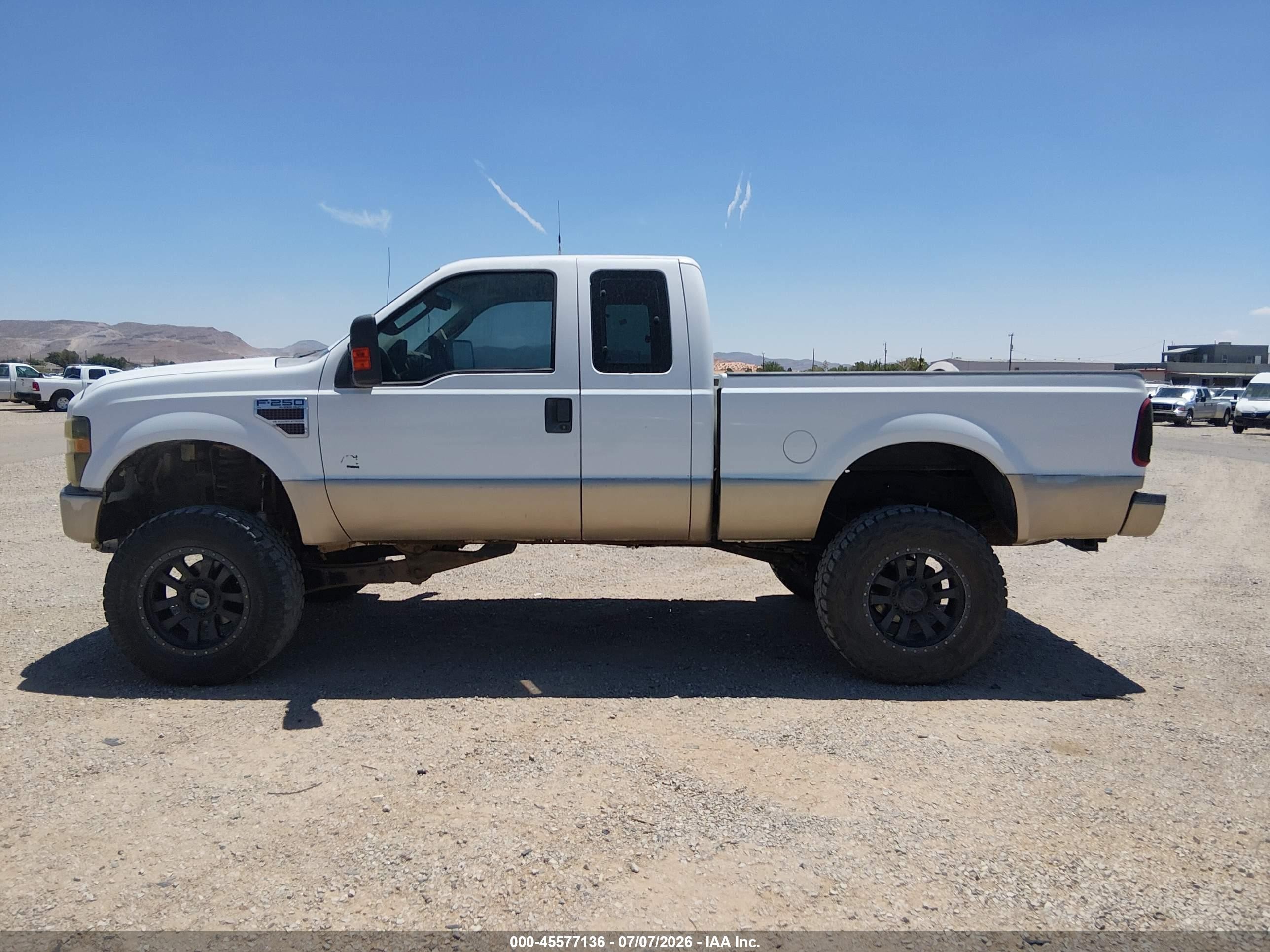2008 Ford Super Duty F-250 Srw Fx4/lariat/xl/xlt White vin: 1FTSX21R58EB51699