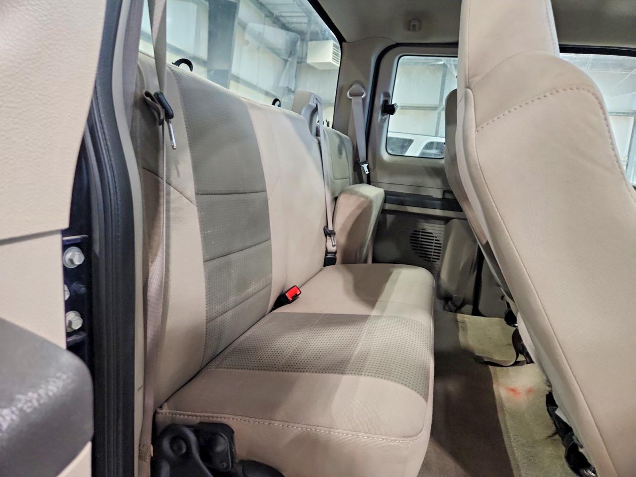 2006 Ford F-250 Blue vin: 1FTSX21R68EB89376
