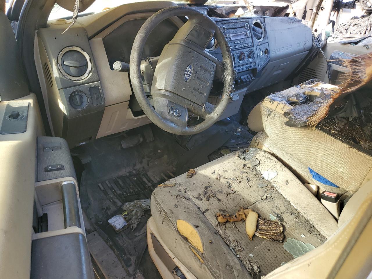 2008 Ford F250 Super Duty White vin: 1FTSX21R98EA29539