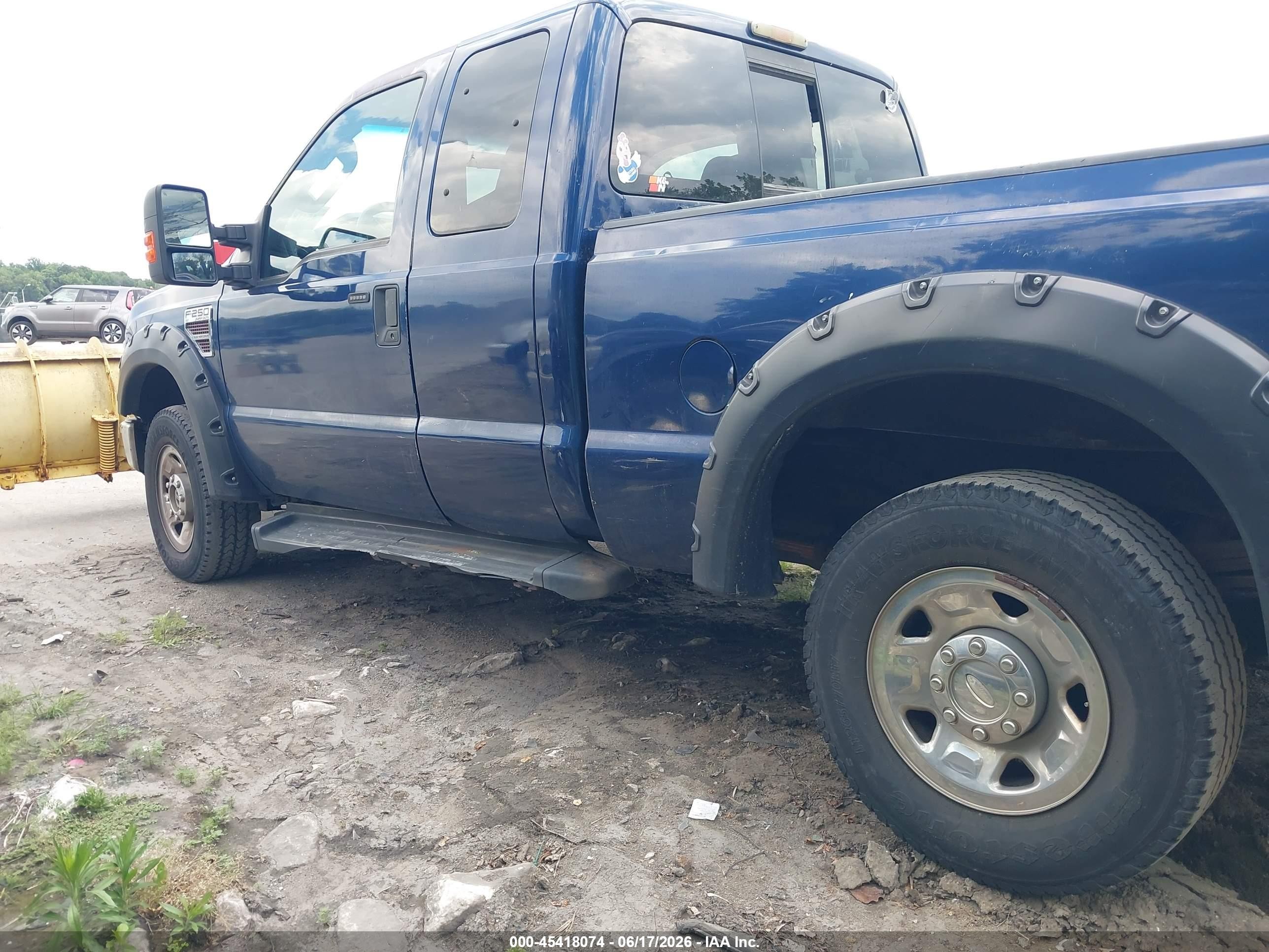 2009 Ford Super Duty F-250 Srw Fx4/lariat/xl/xlt Blue vin: 1FTSX21R99EB08324