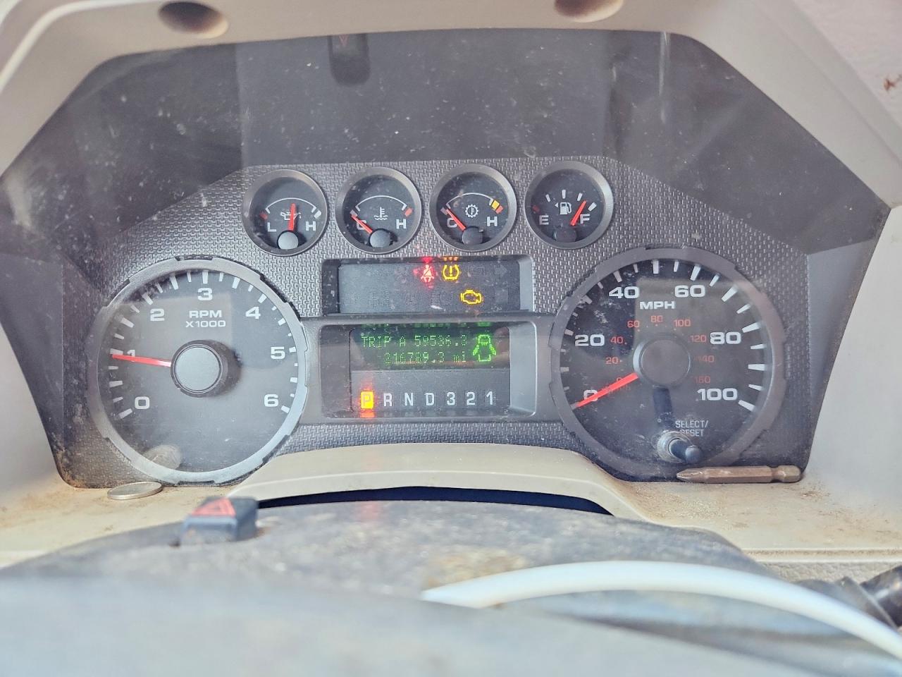 2009 Ford F250 Super Duty Красный vin: 1FTSX21Y49EA79208