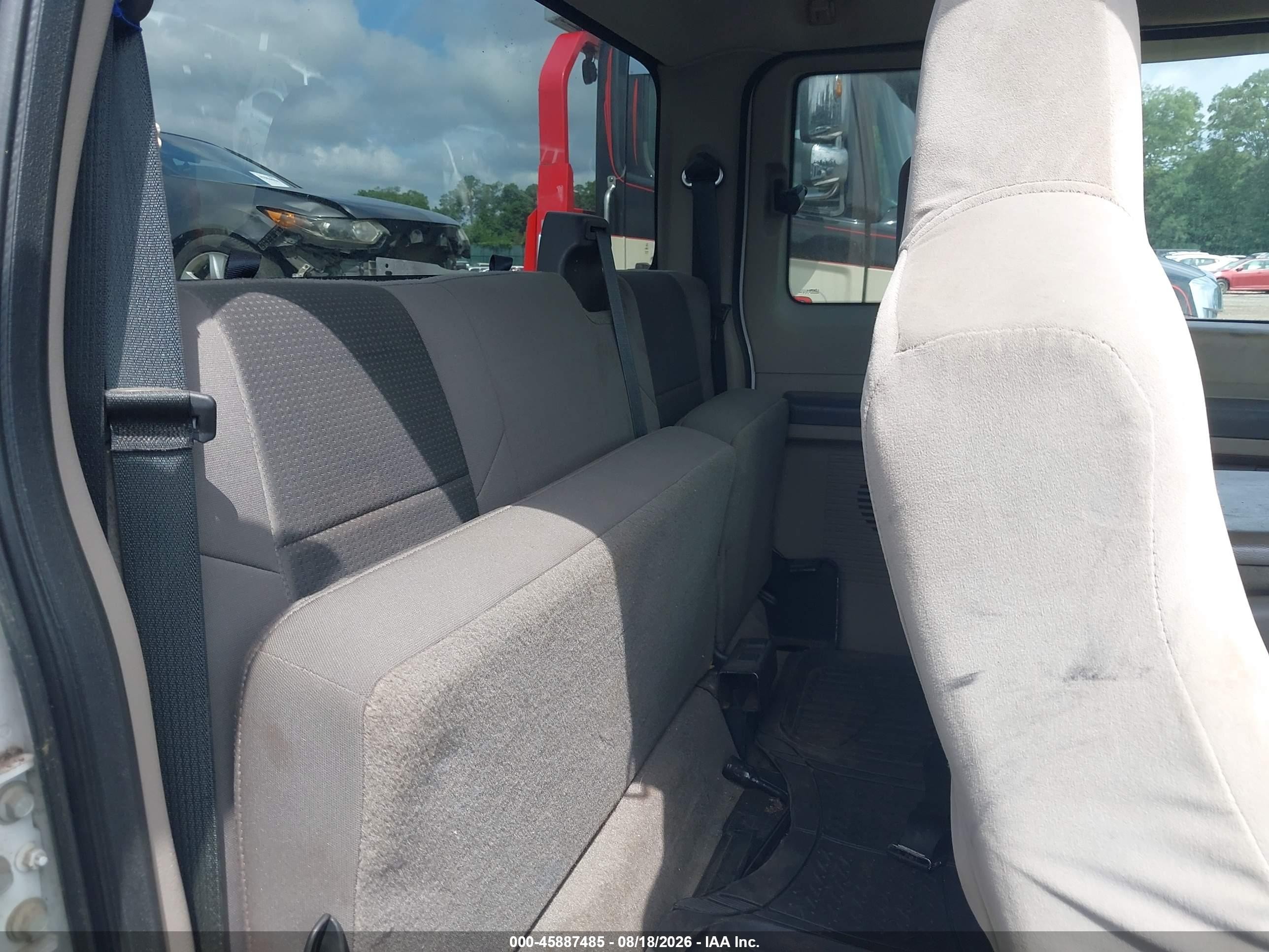 2010 Ford Super Duty F-250 Srw Lariat/xl/xlt White vin: 1FTSX2B58AEB40441