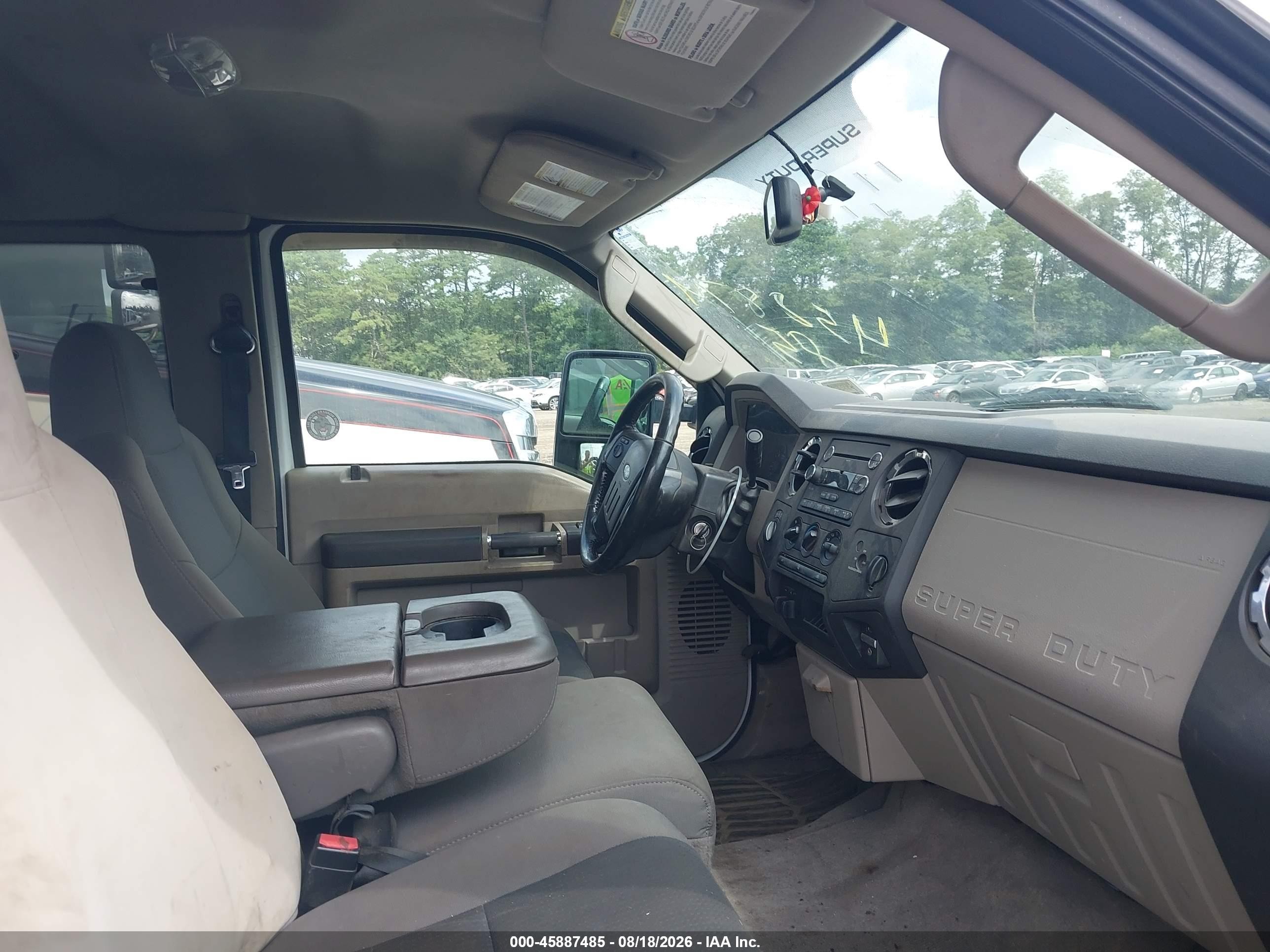 2010 Ford Super Duty F-250 Srw Lariat/xl/xlt White vin: 1FTSX2B58AEB40441