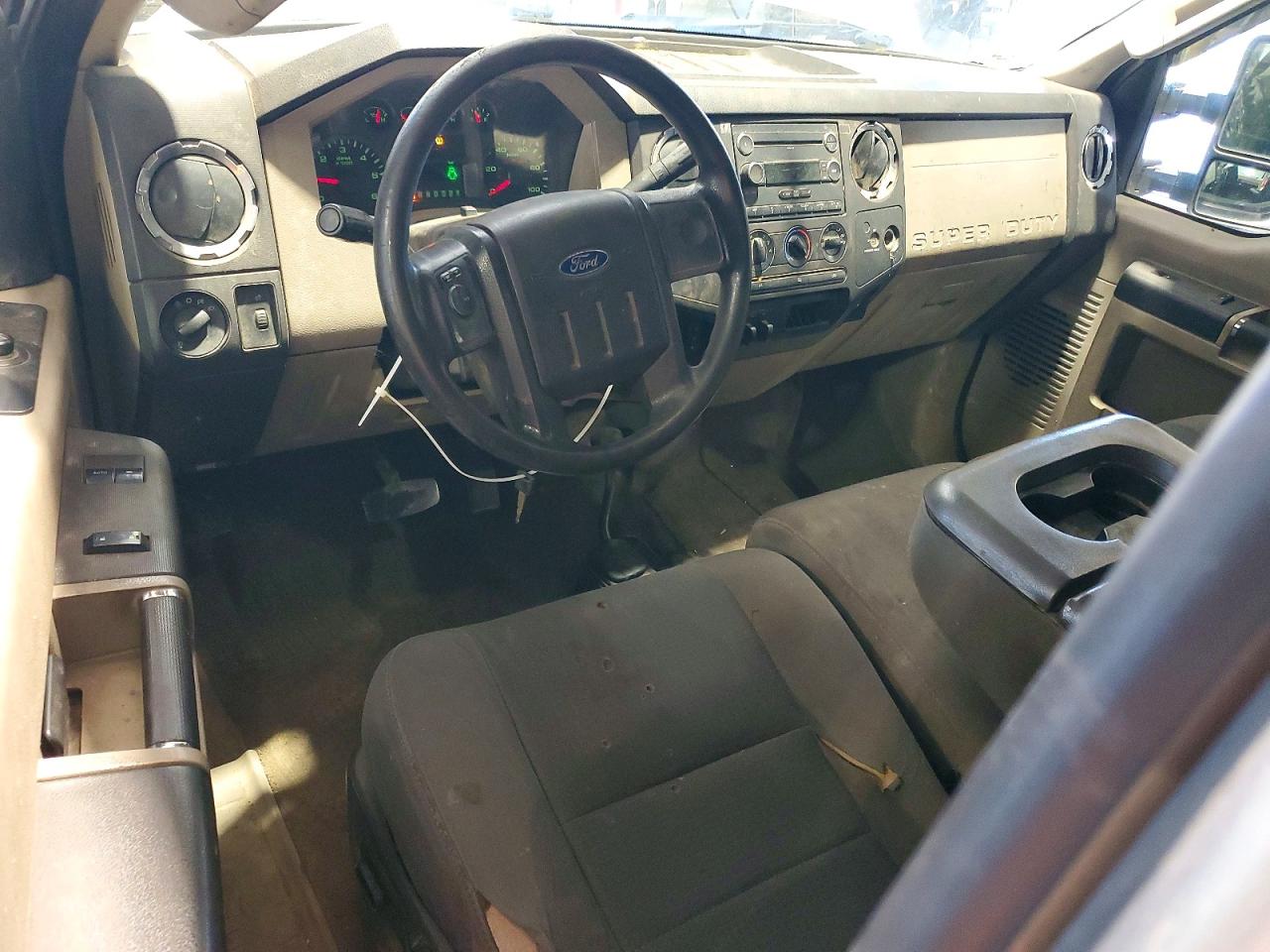 2010 Ford F250 Super Duty Silver vin: 1FTSX2B59AEA41482