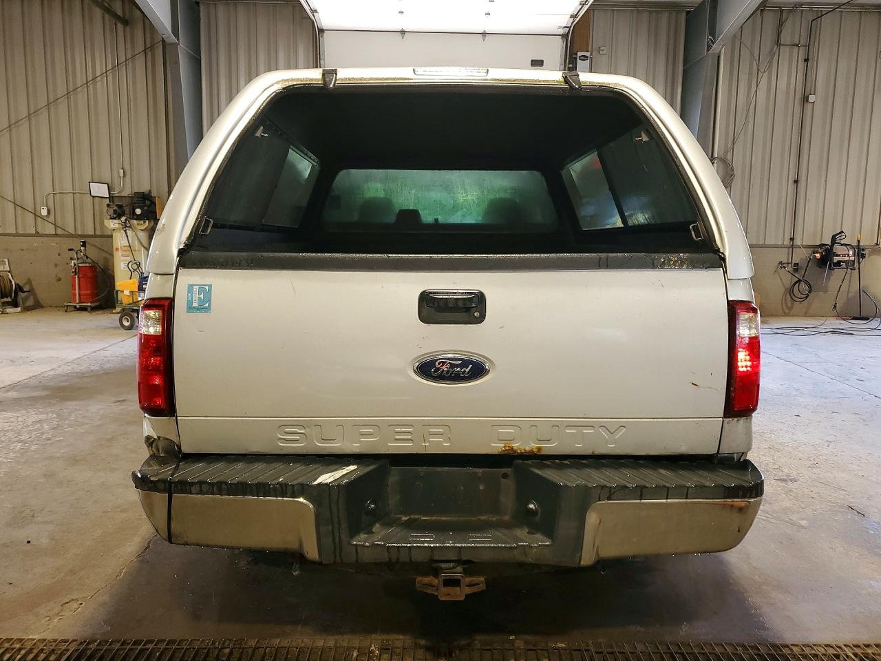 2010 Ford F250 Super Duty Silver vin: 1FTSX2B59AEA41482