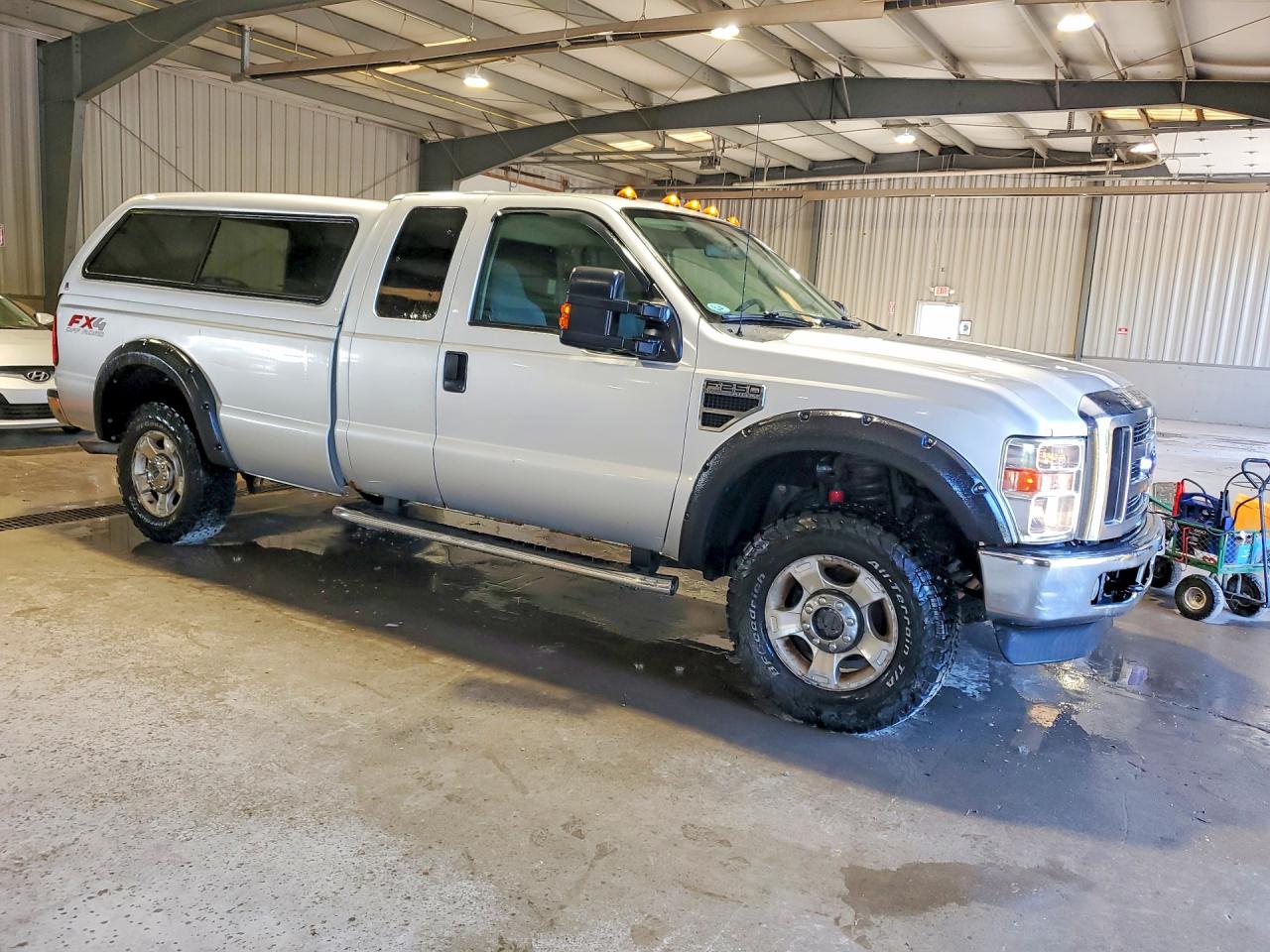 2010 Ford F250 Super Duty Silver vin: 1FTSX2B59AEA41482