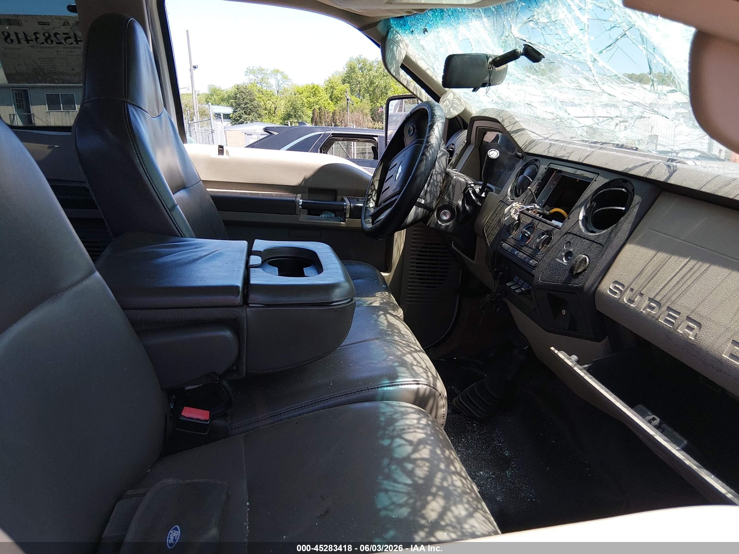 2010 Ford F-250 Lariat/xl/xlt White vin: 1FTSX2BR4AEB15135