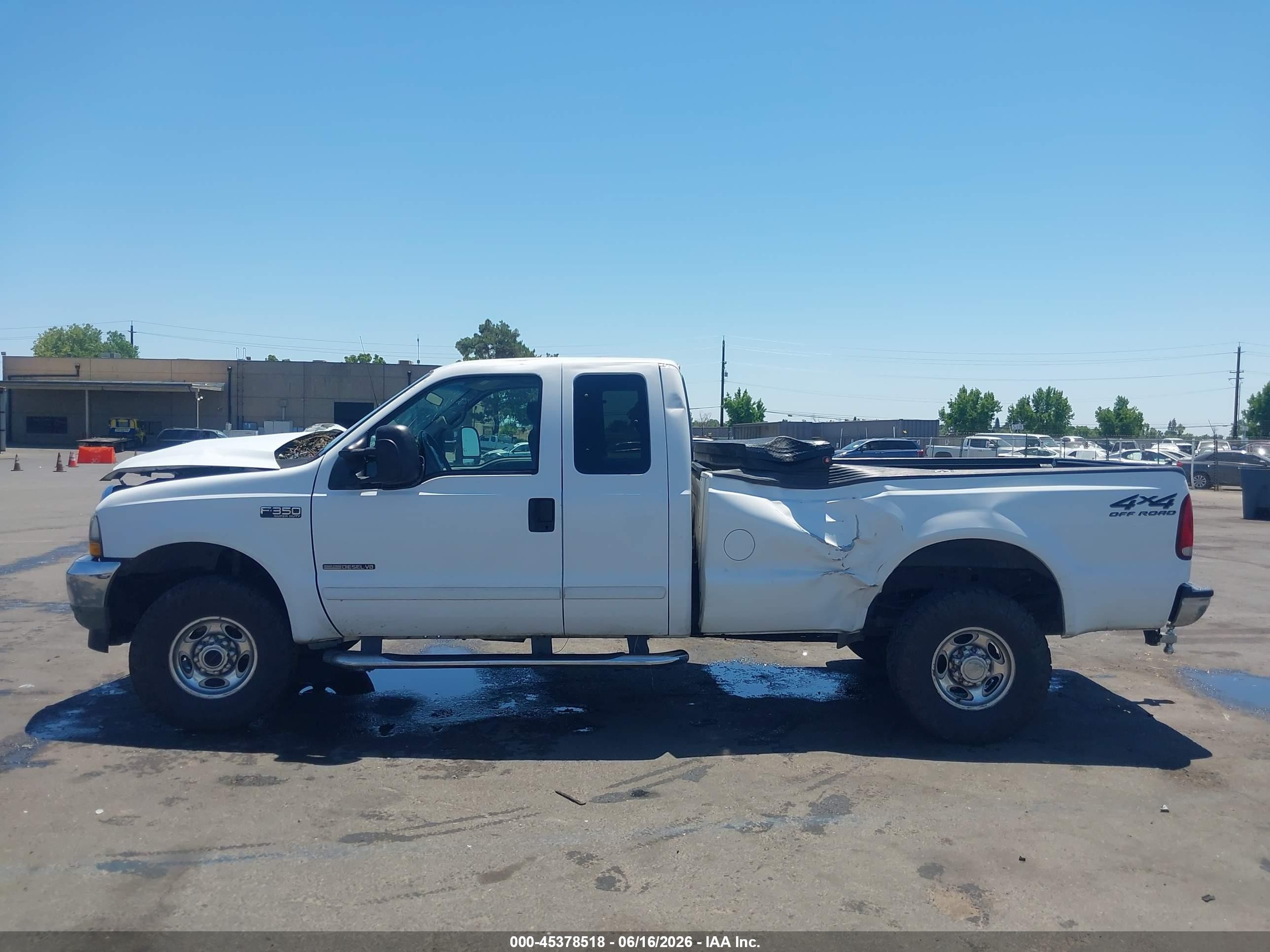 2002 Ford F-350 Lariat/xl/xlt White vin: 1FTSX31F82EA65449