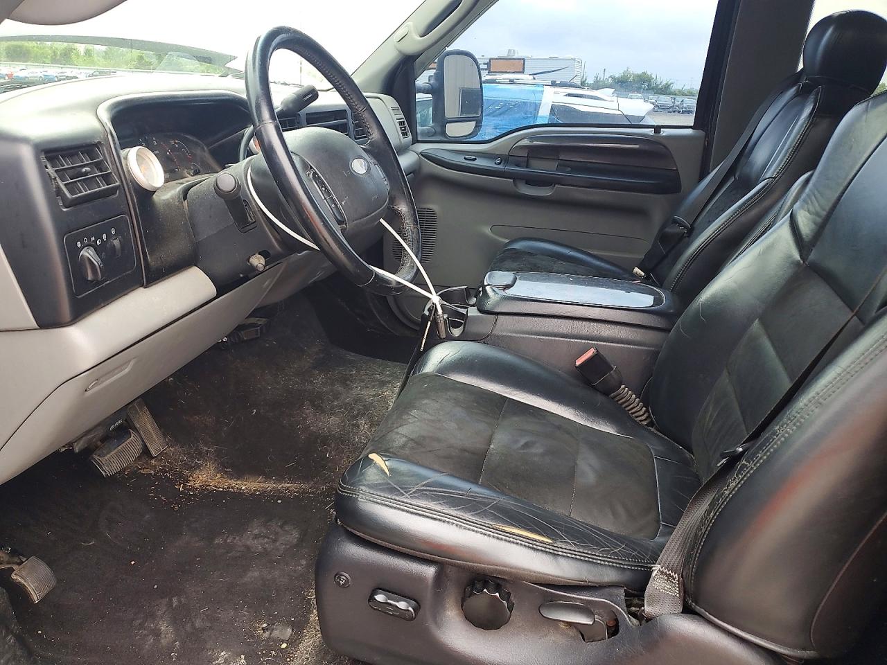 2003 Ford F350 Two Tone vin: 1FTSX31F93EB00128