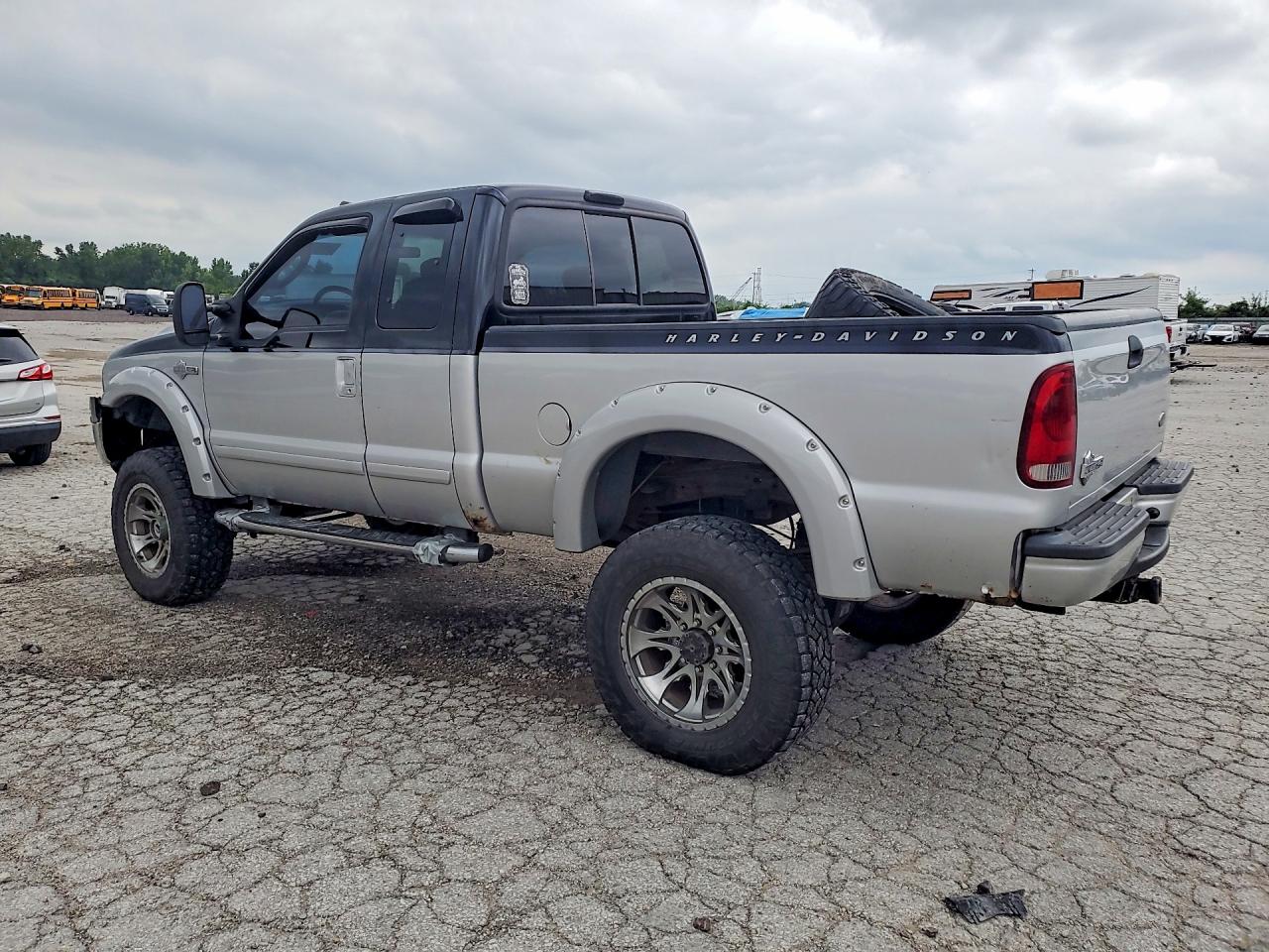 2003 Ford F350 Two Tone vin: 1FTSX31F93EB00128