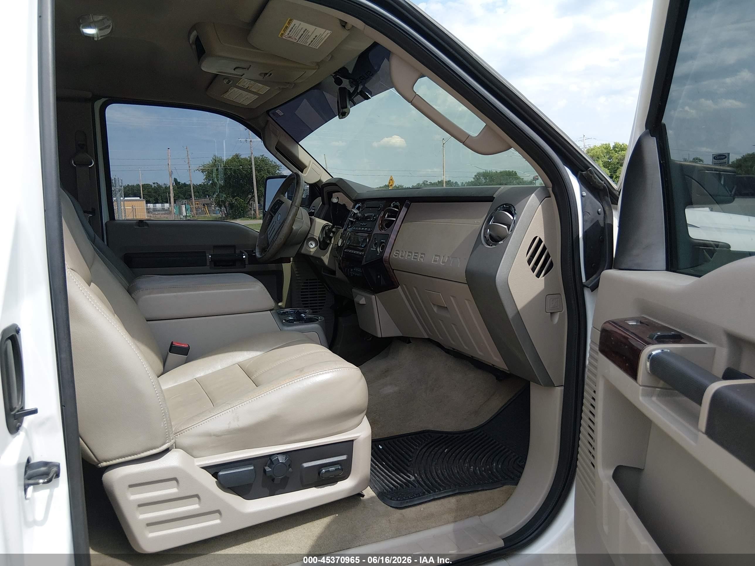 2008 Ford F-350 Fx4/lariat/xl/xlt White vin: 1FTSX31R18EA47765