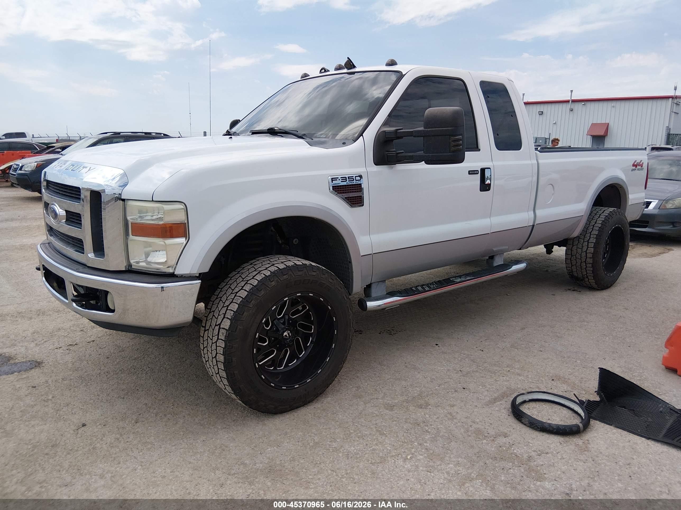2008 Ford F-350 Fx4/lariat/xl/xlt White vin: 1FTSX31R18EA47765