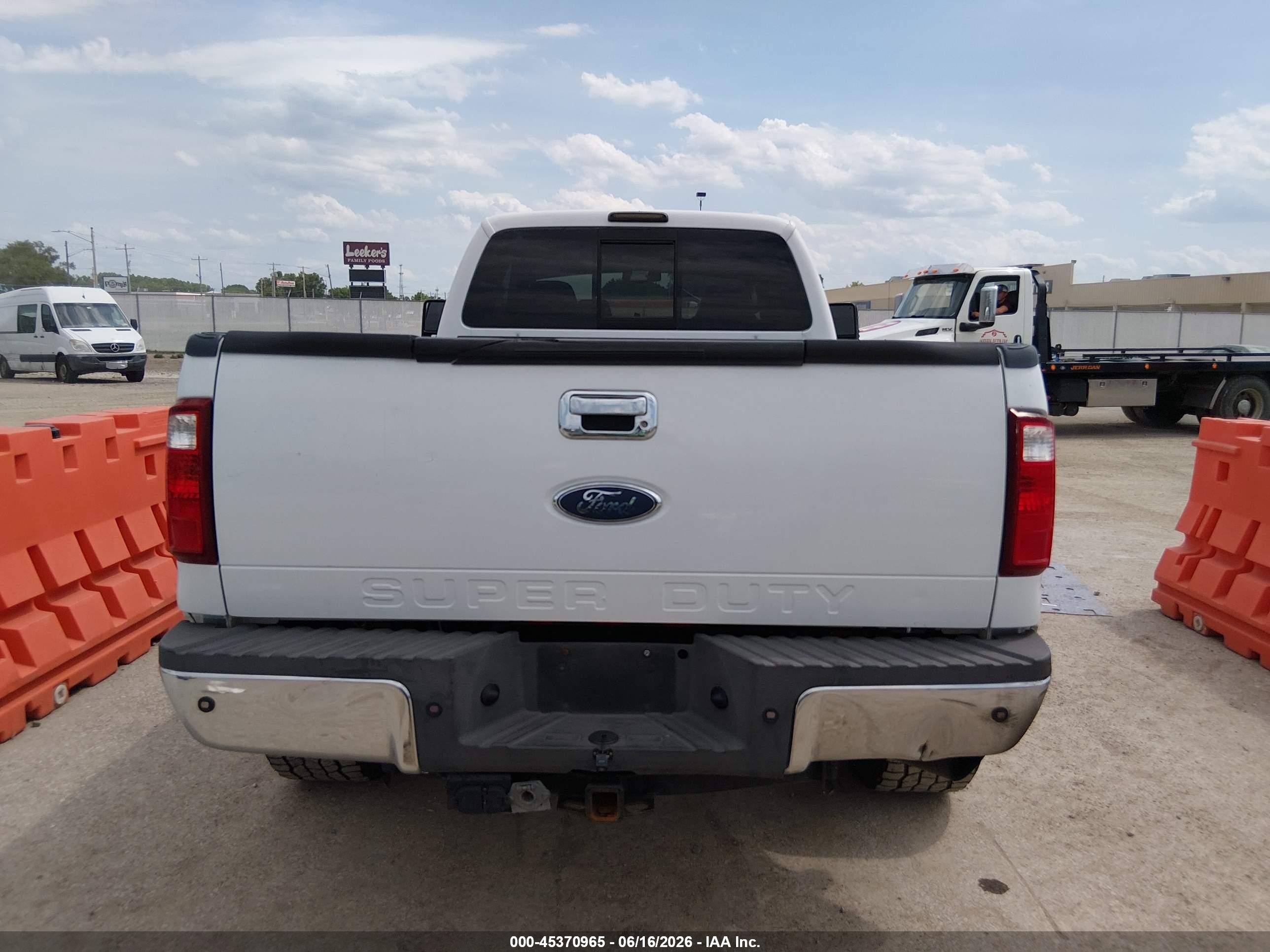 2008 Ford F-350 Fx4/lariat/xl/xlt White vin: 1FTSX31R18EA47765