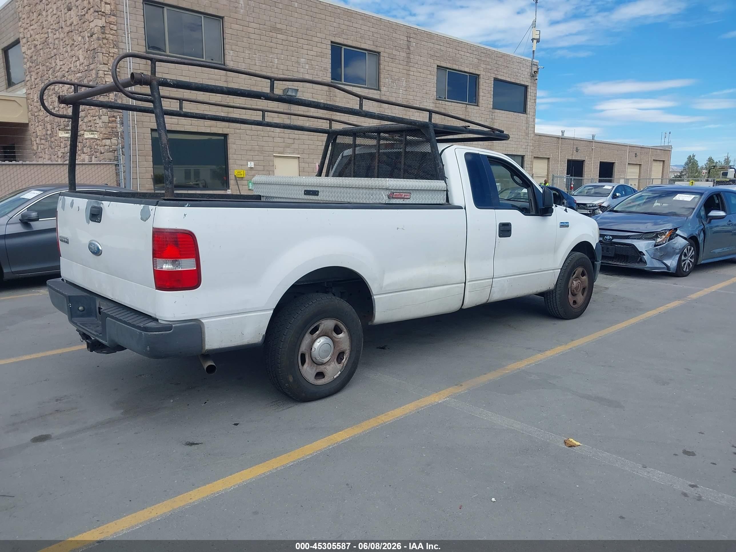 2005 Ford F-150 Xl/xlt White vin: 1FTVF12505NC10465