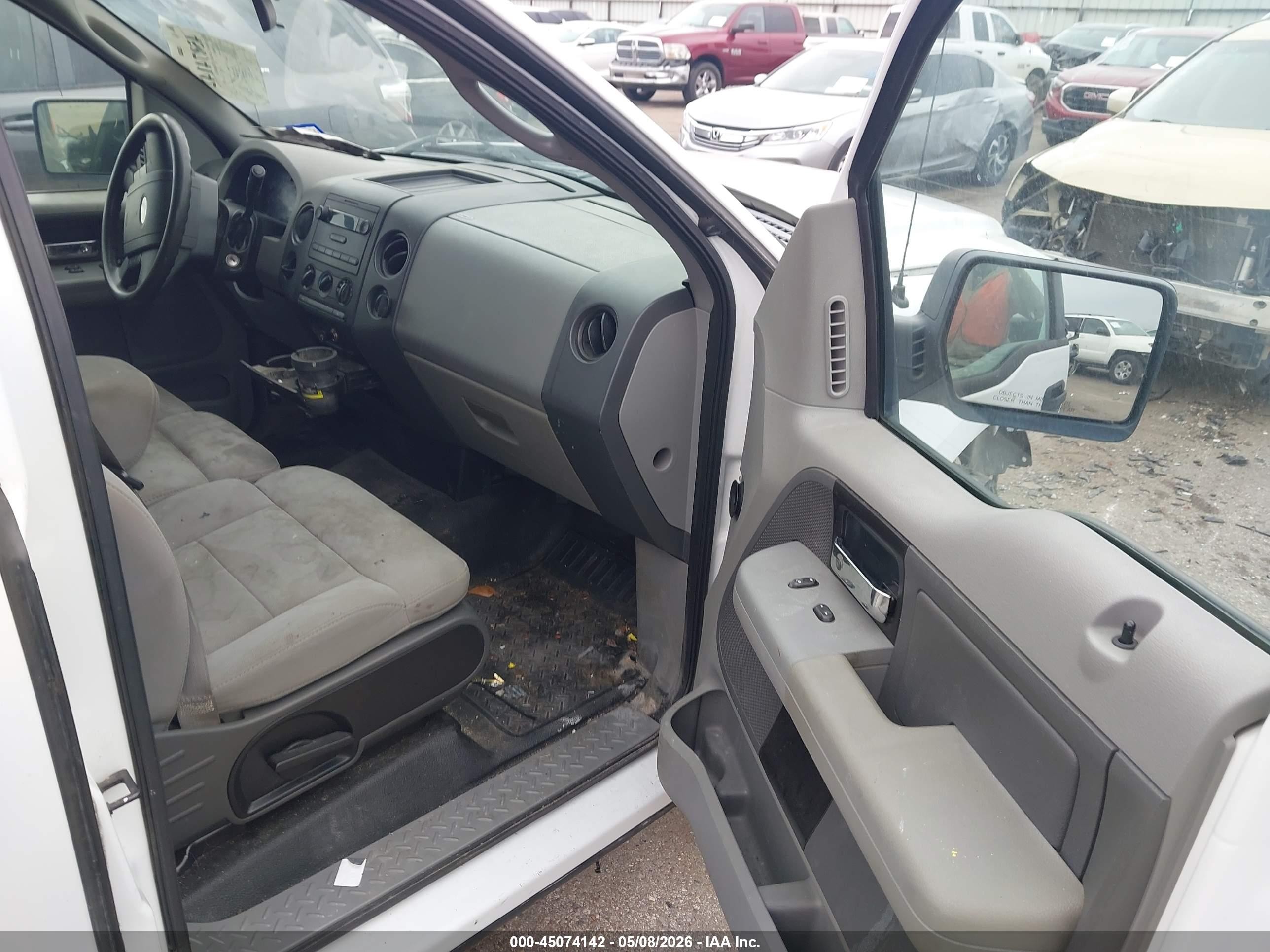 2005 Ford F-150 Xl/xlt White vin: 1FTVF12565NB49901